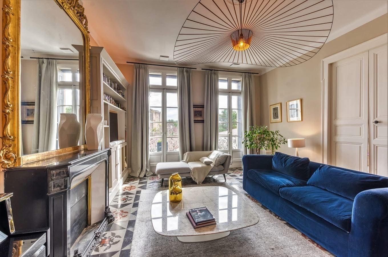 house 10 Rooms for sale on LOUPIAN (34140)