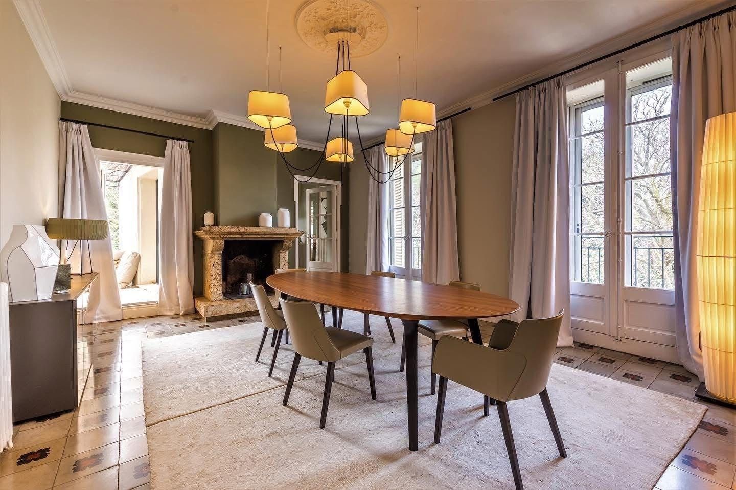 house 10 Rooms for sale on LOUPIAN (34140)