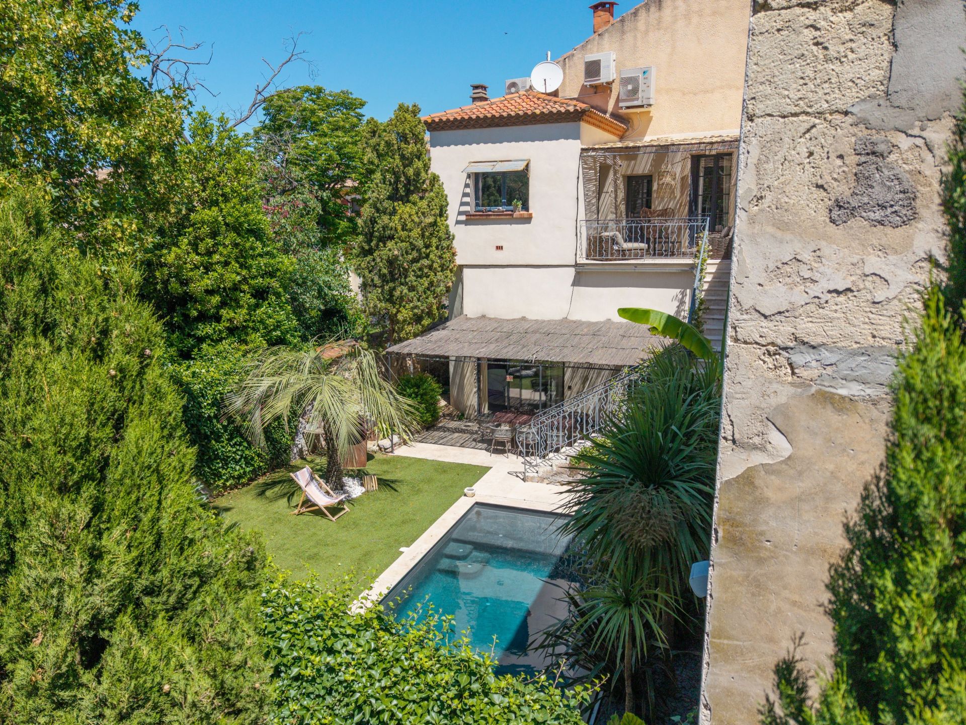 property 10 Rooms for sale on LOUPIAN (34140)