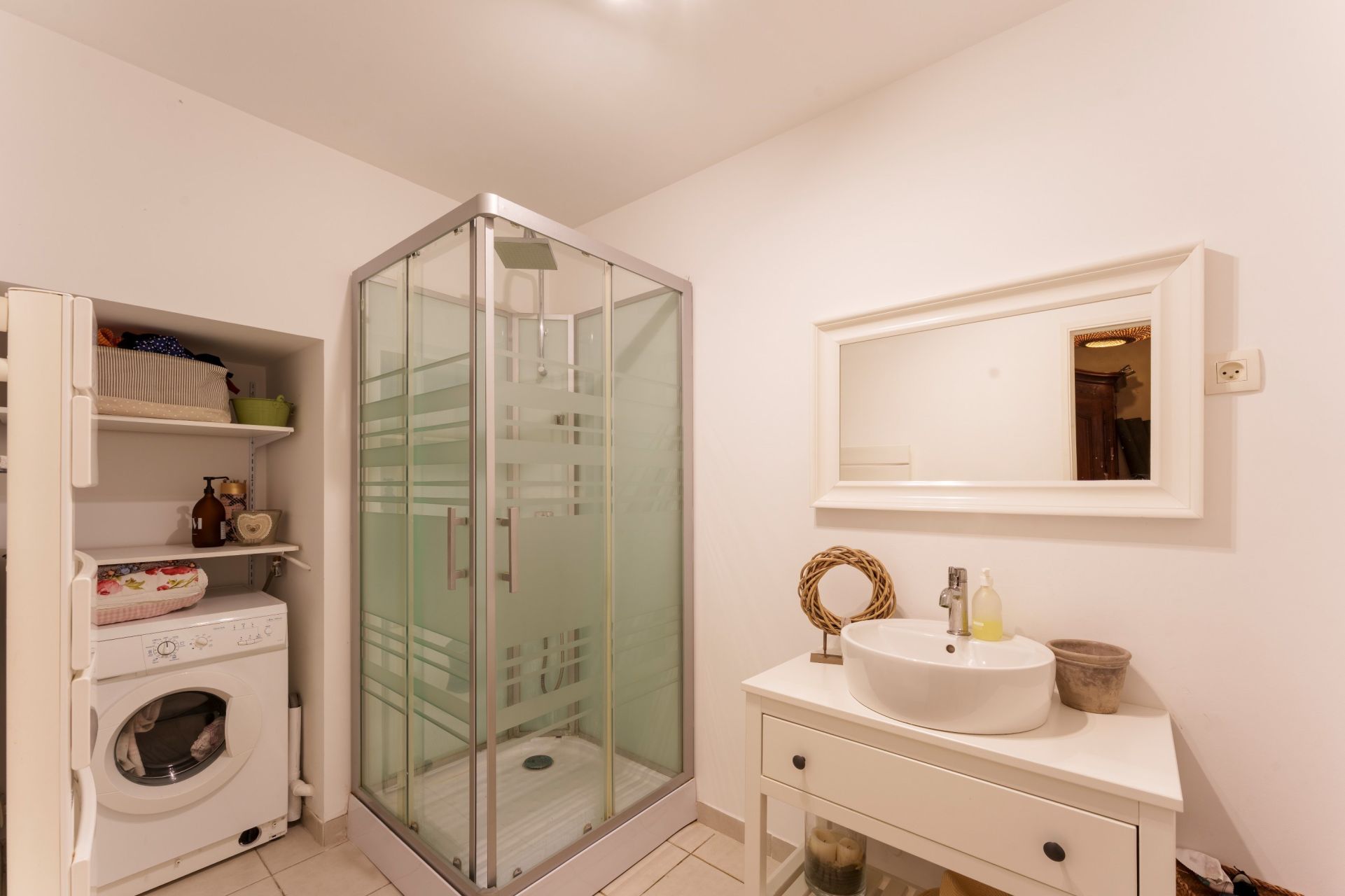 house 10 Rooms for sale on LOUPIAN (34140)