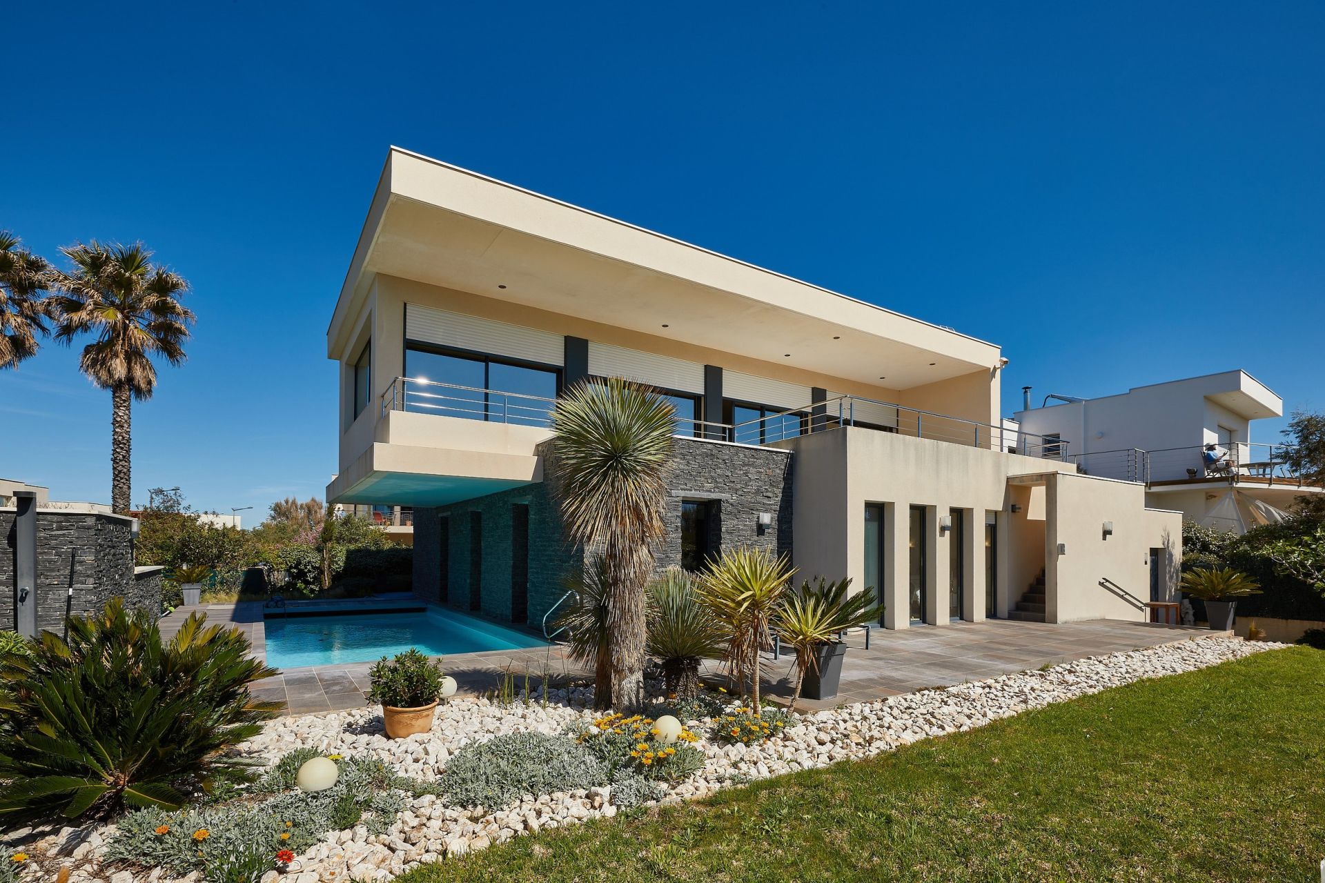 house 6 Rooms for sale on SETE (34200)