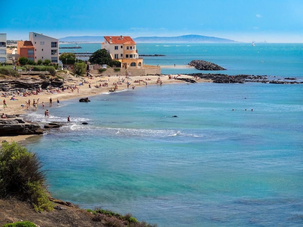 house 4 Rooms for sale on AGDE (34300)