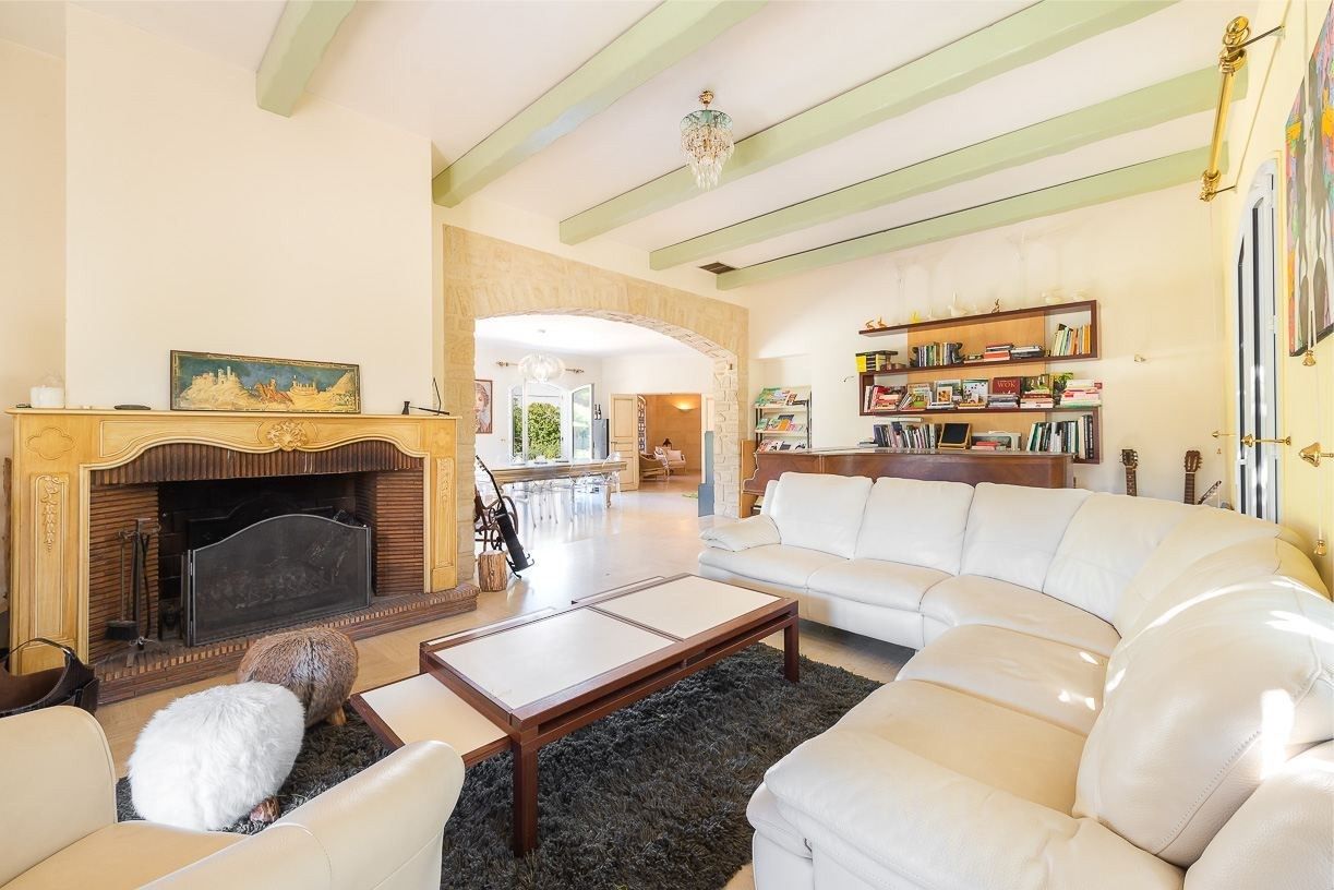 maison 10 Pièces en vente sur ST JEAN DE VEDAS (34430)