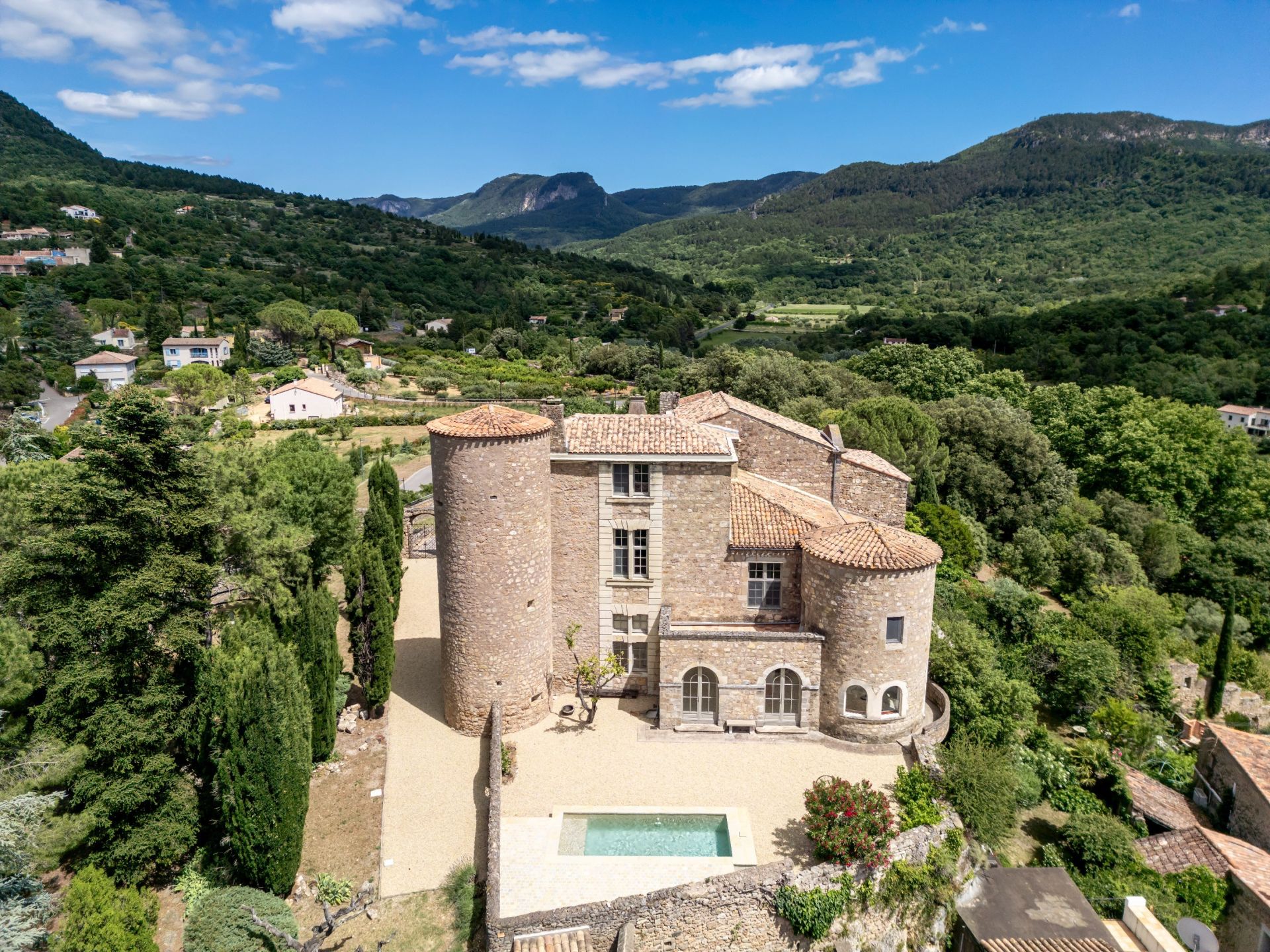 château 10 Pièces en vente sur SOUBES (34700)