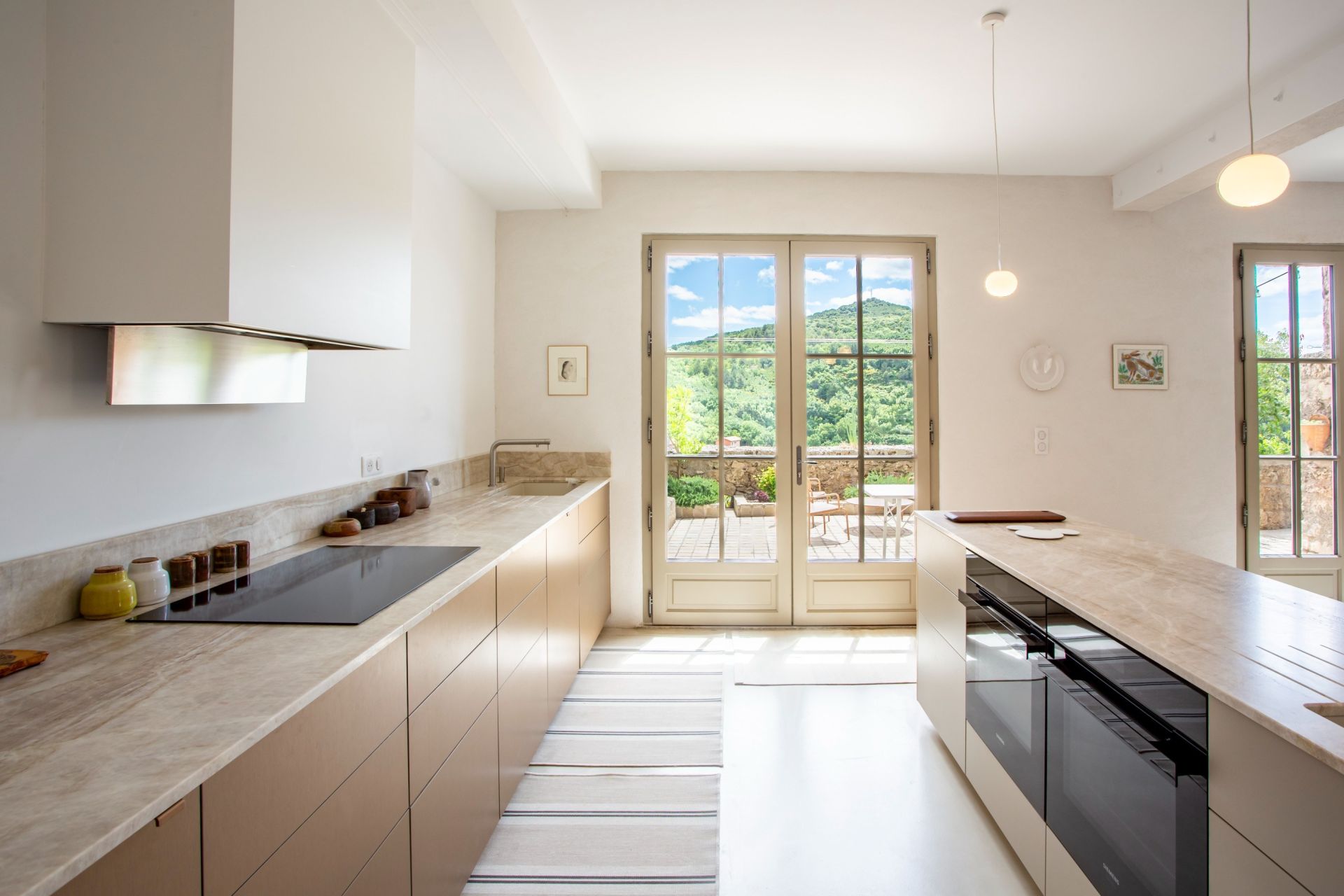 castle 10 Rooms for sale on SOUBES (34700)