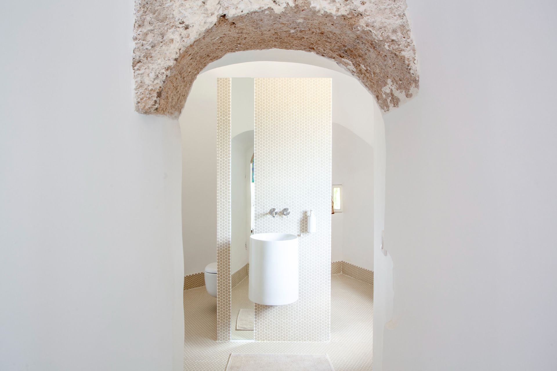 castle 10 Rooms for sale on SOUBES (34700)