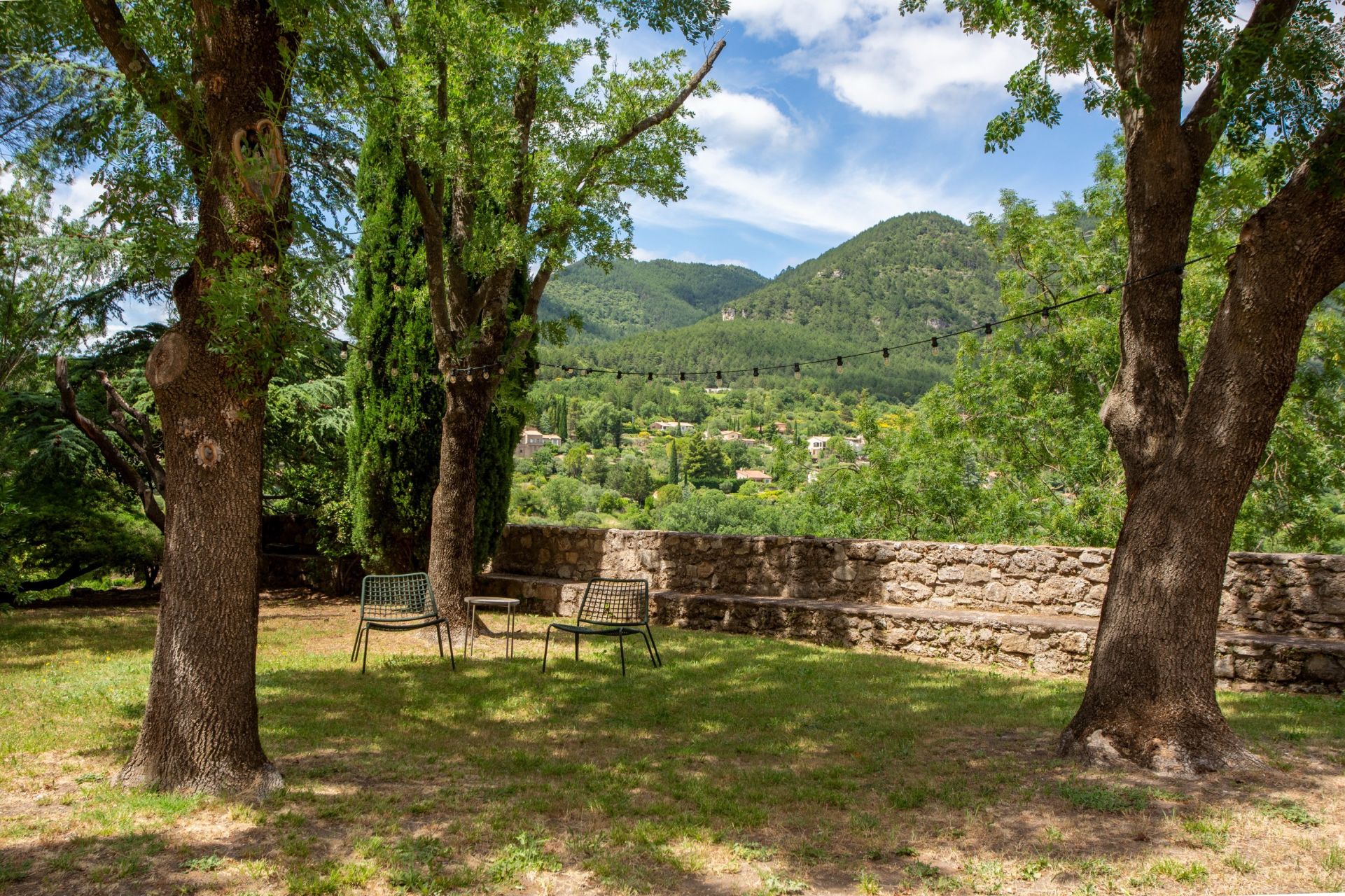 castle 10 Rooms for sale on SOUBES (34700)