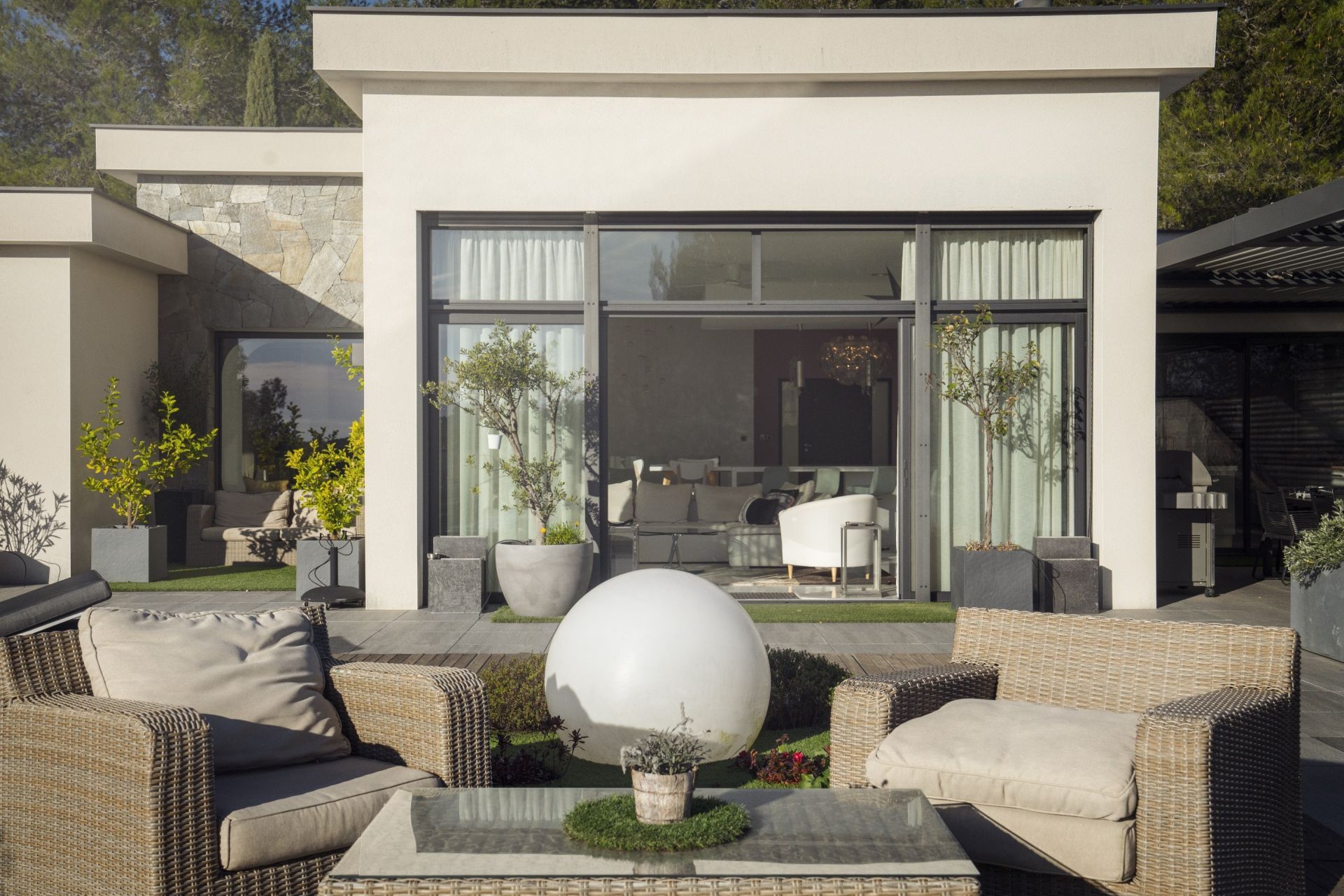 house 17 Rooms for sale on MONTPELLIER (34000)