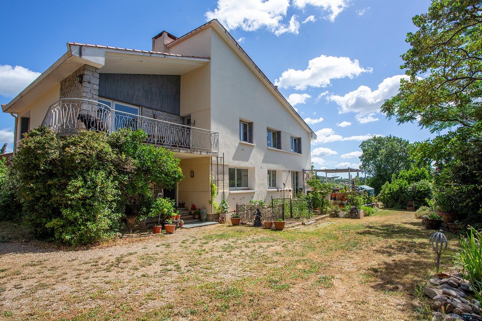 maison 10 Pièces en vente sur GABIAN (34320)
