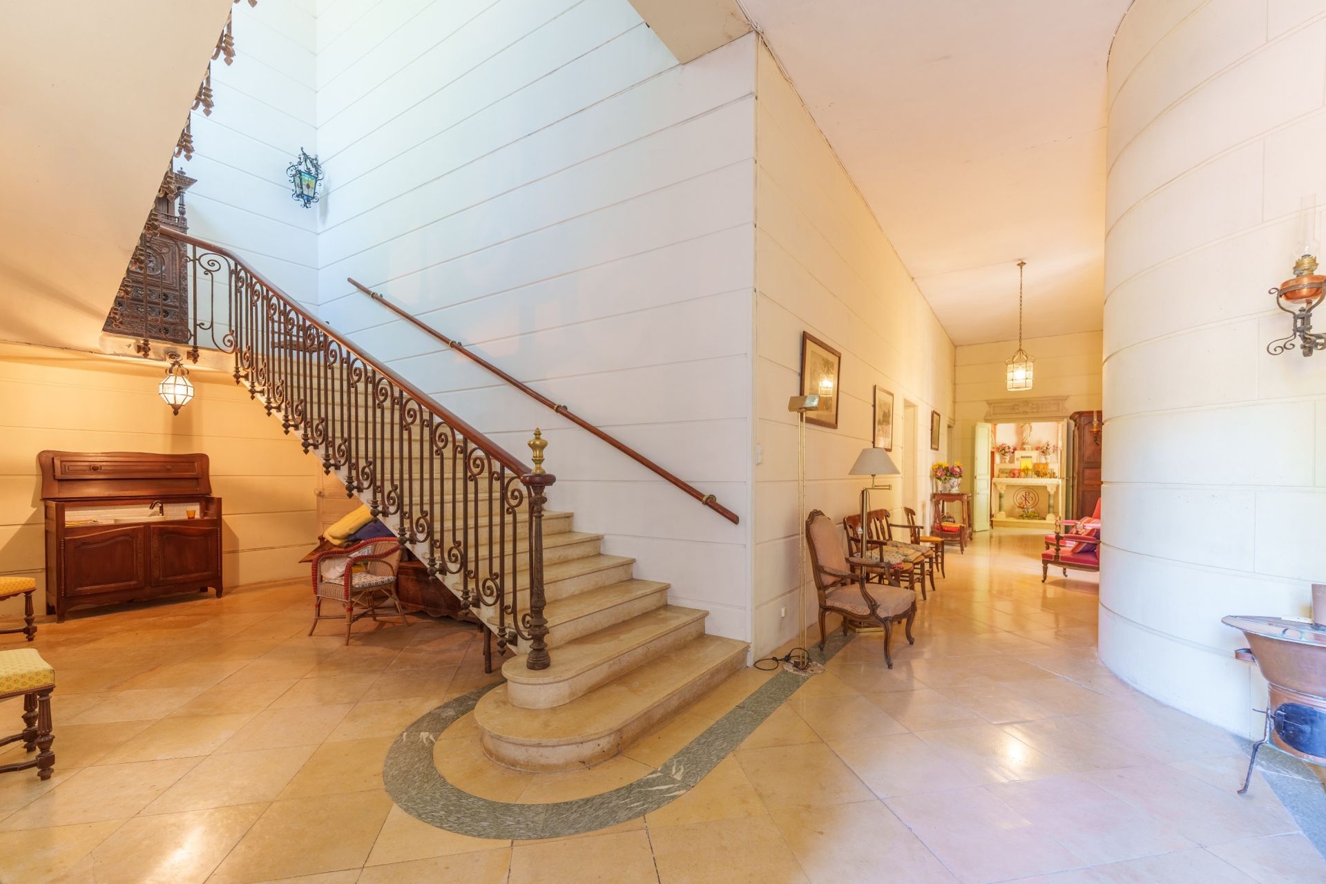 castle 28 Rooms for sale on BEZIERS (34500)