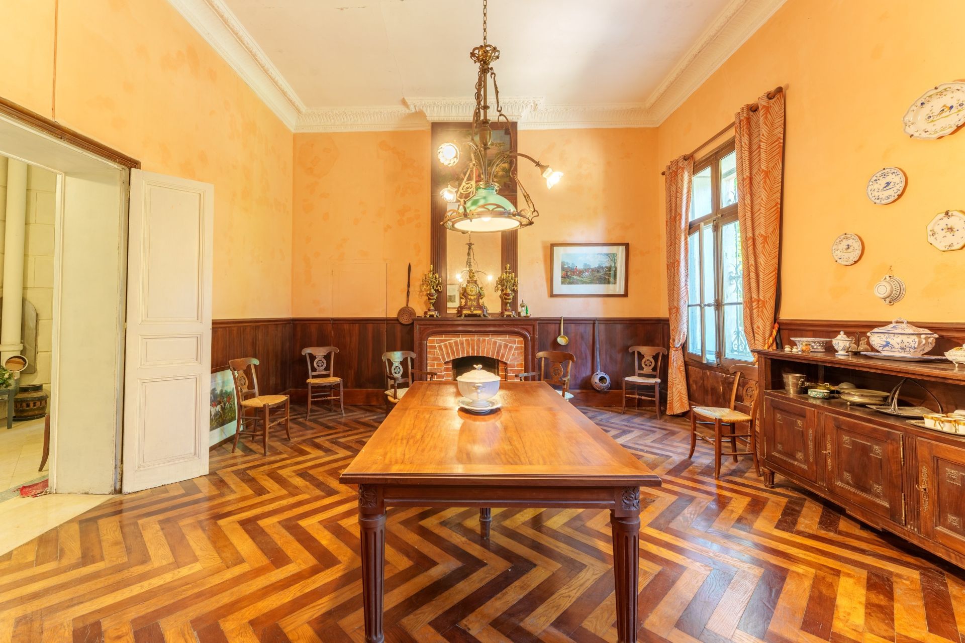 castle 28 Rooms for sale on BEZIERS (34500)