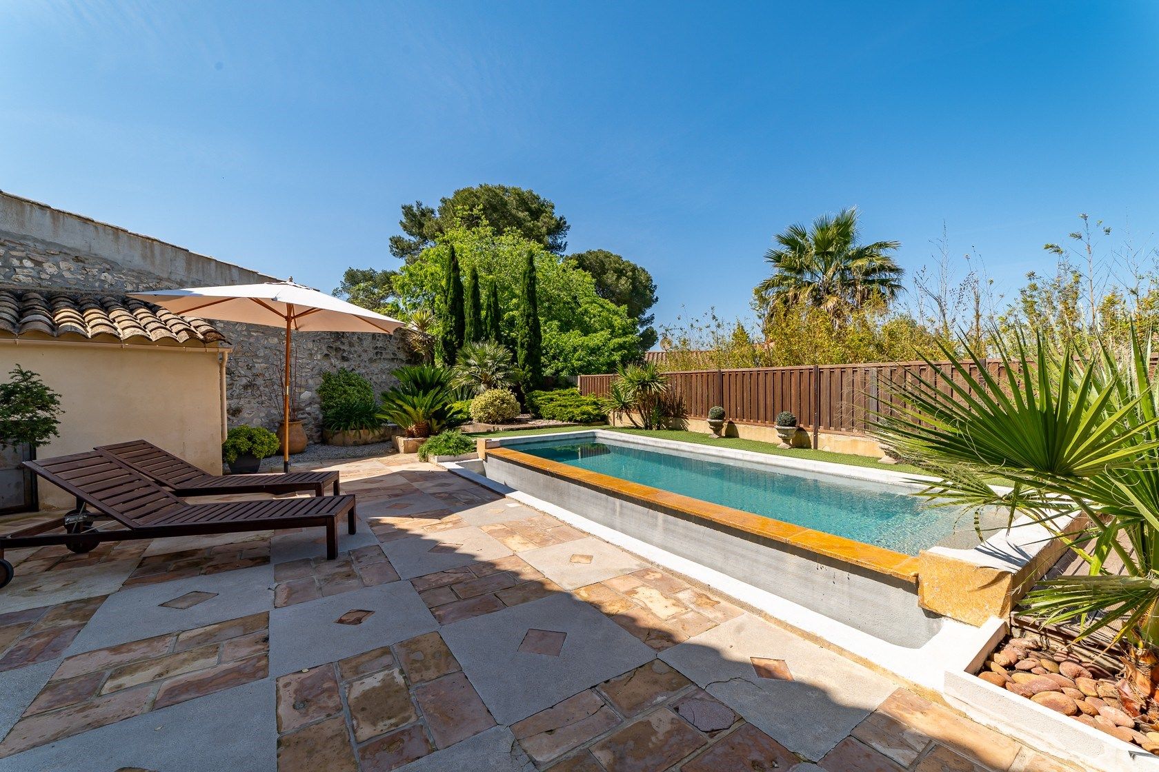house 5 Rooms for sale on MONTPELLIER (34000)