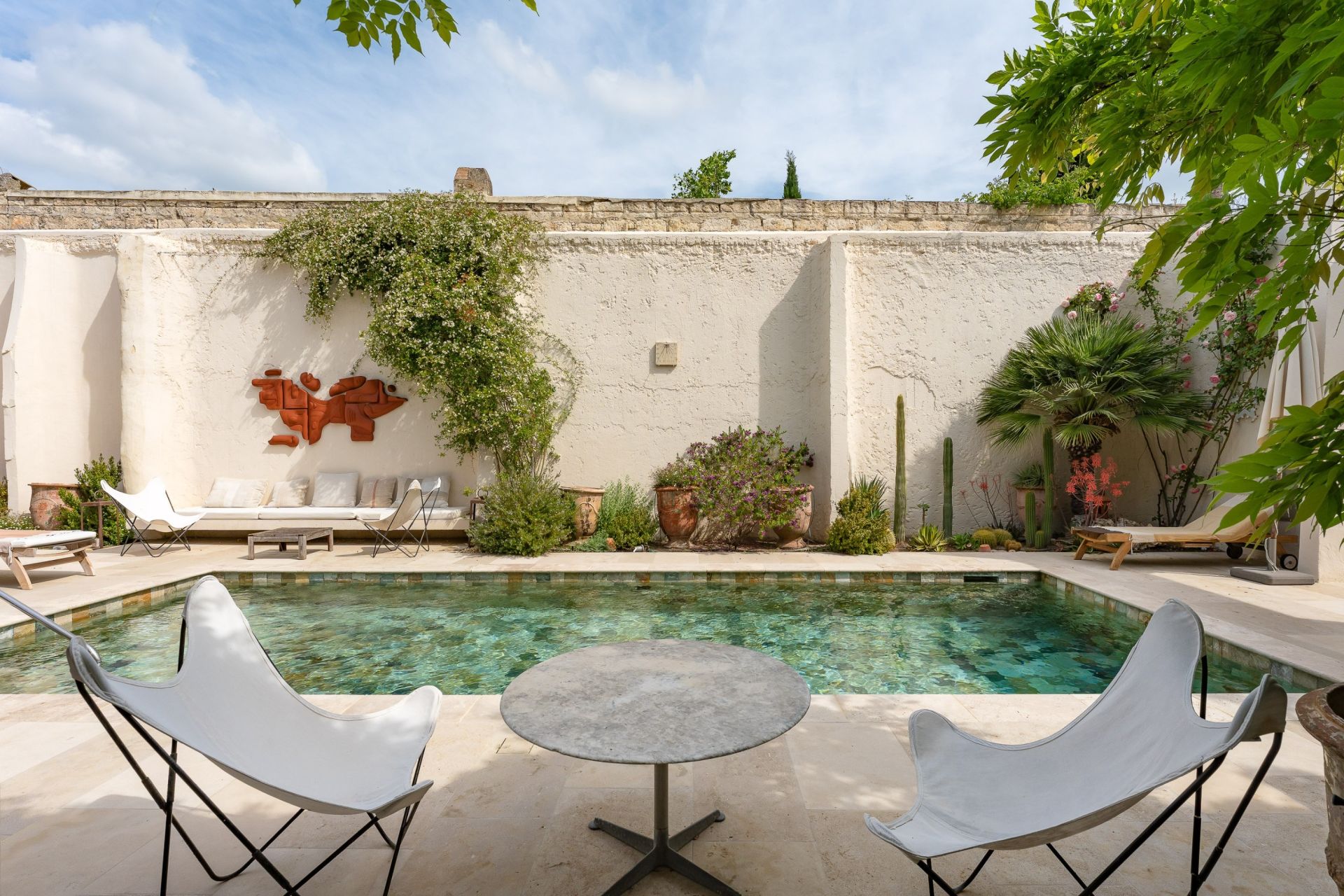 house 9 Rooms for sale on AIGUES MORTES (30220)