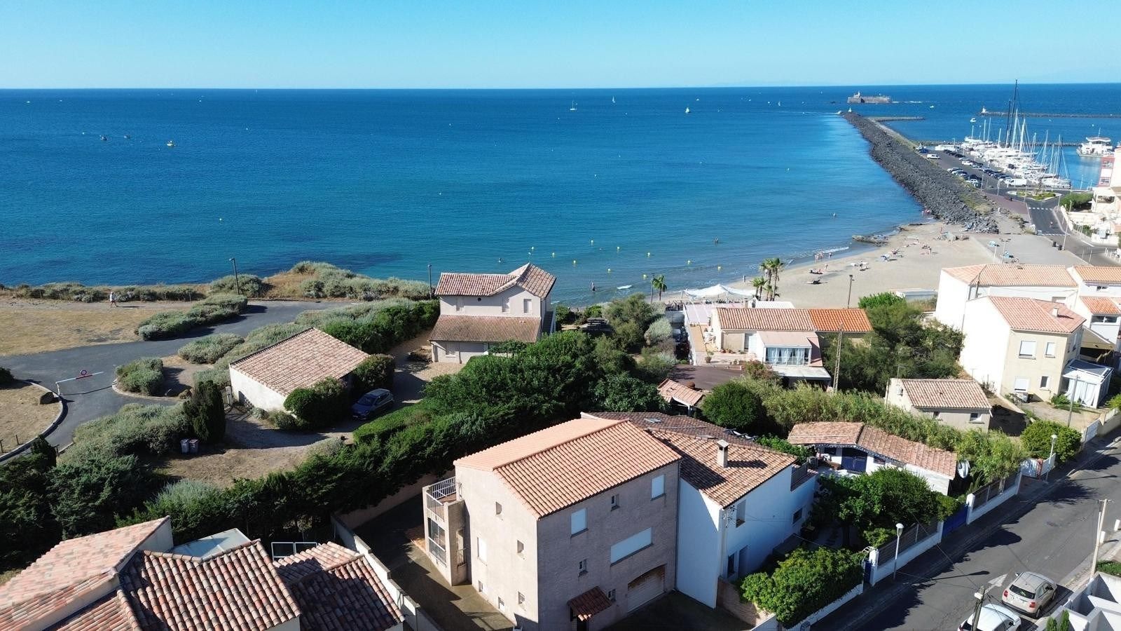 house 5 Rooms for sale on LE CAP D AGDE (34300)