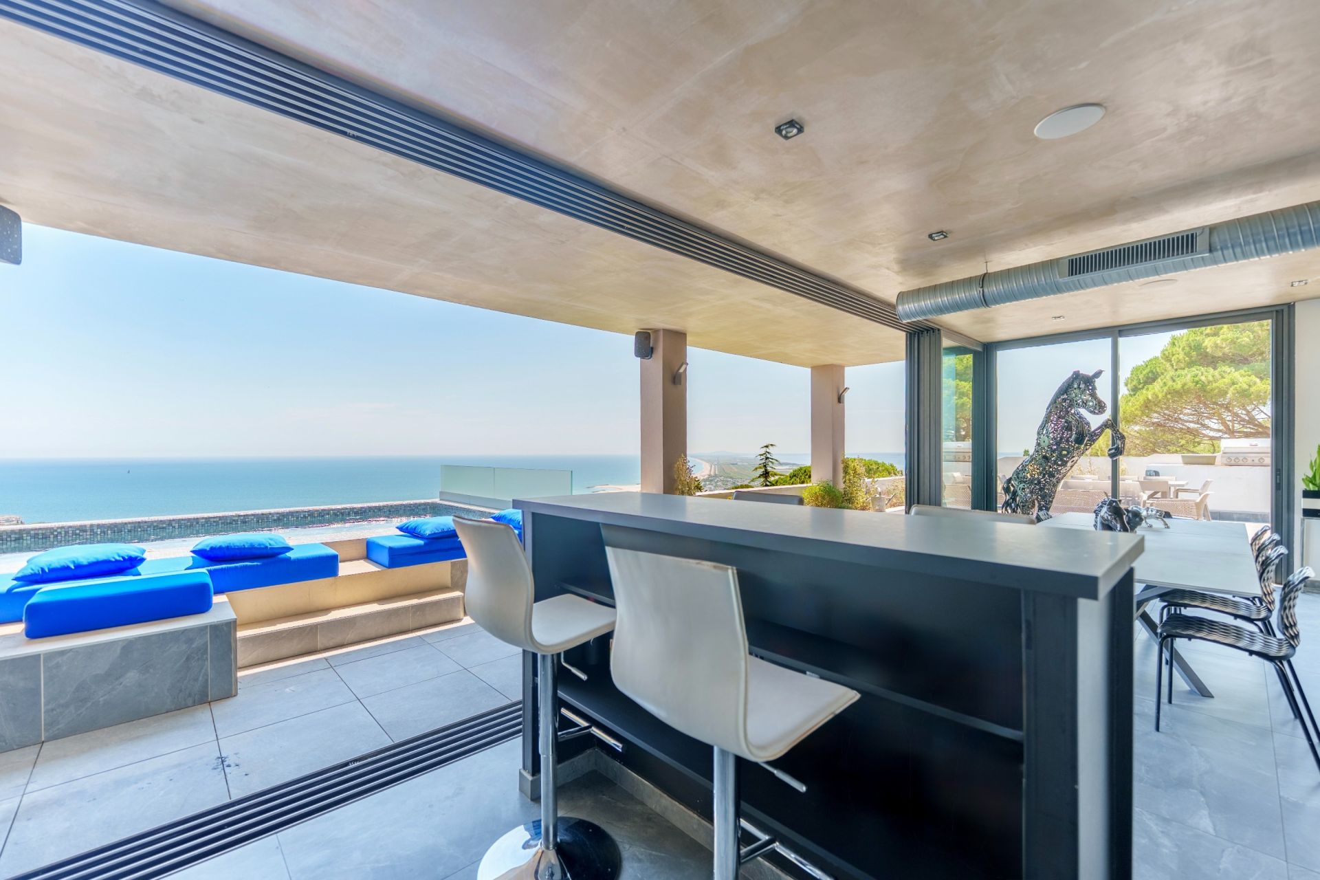 house 7 Rooms for sale on SETE (34200)