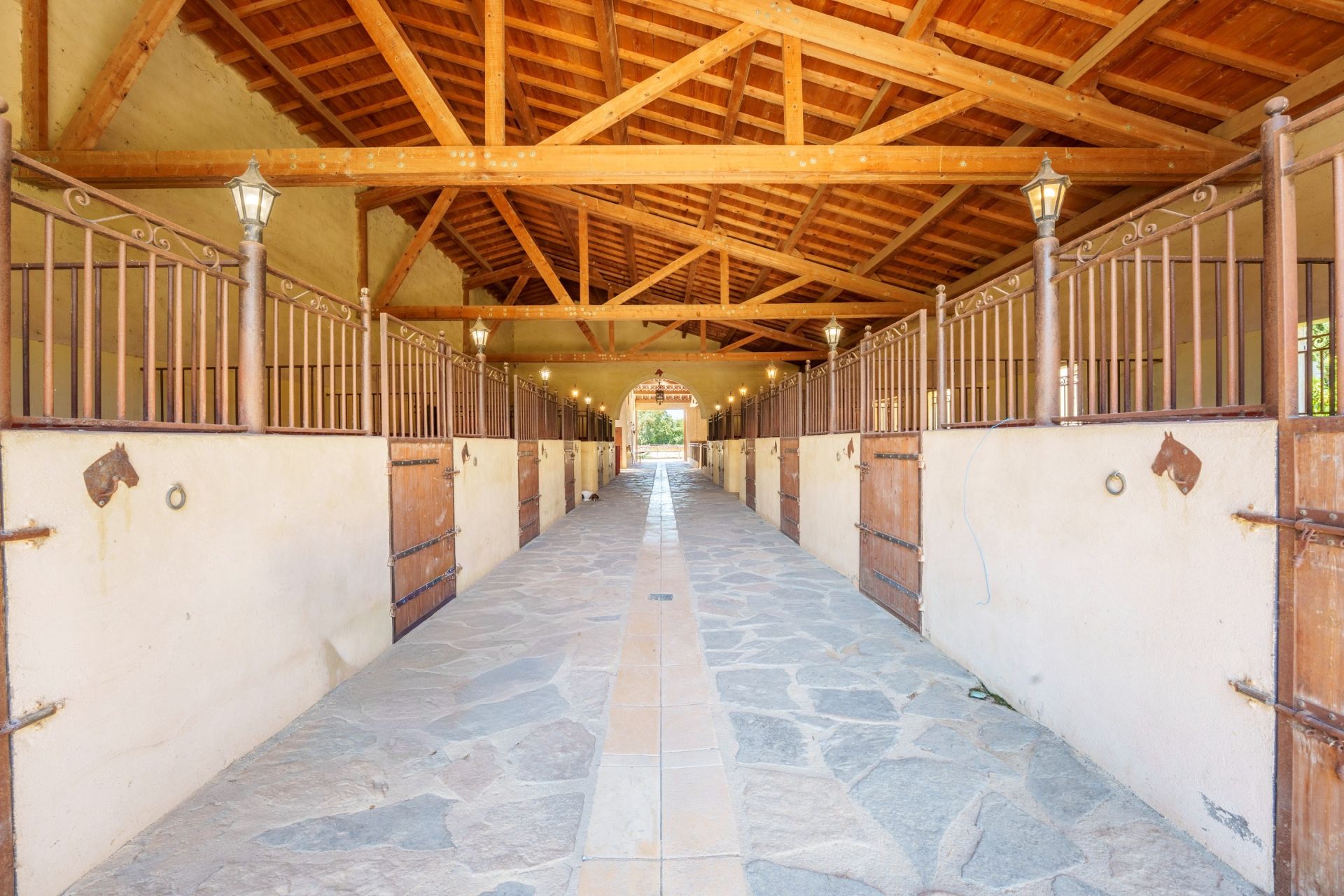 propriété équestre 6 Pièces en vente sur MONTPELLIER (34000)