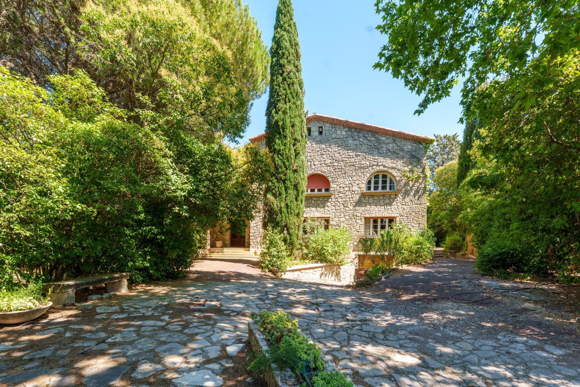 house 10 Rooms for sale on MONTPELLIER (34070)
