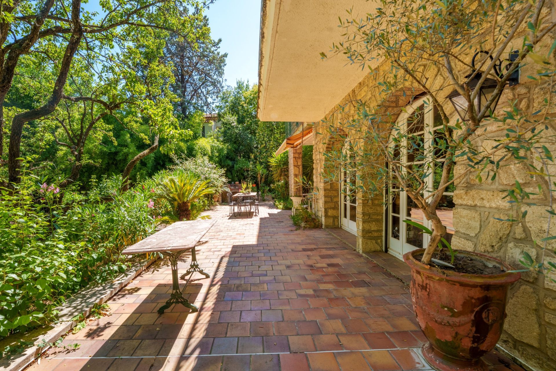 house 10 Rooms for sale on MONTPELLIER (34070)