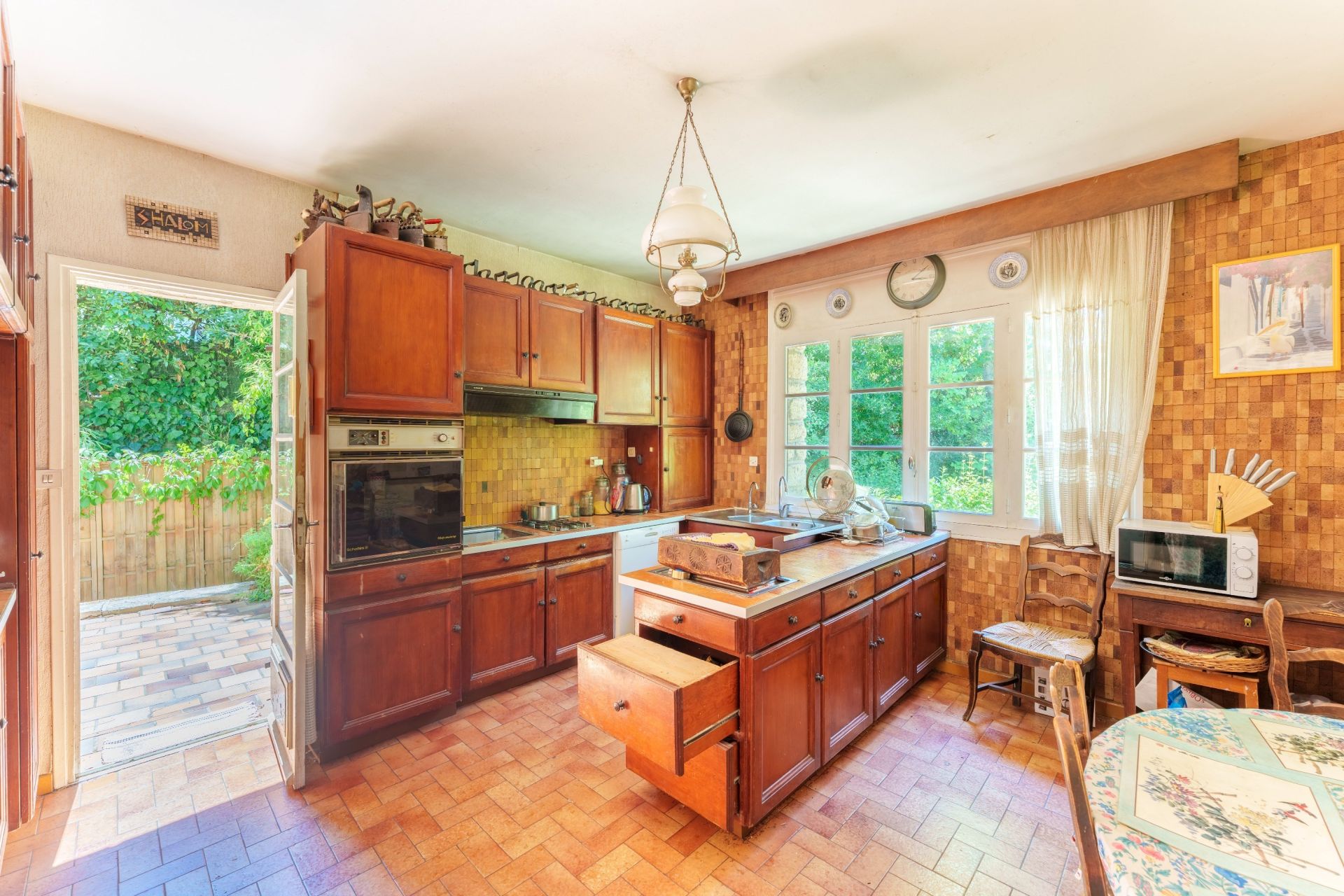 house 10 Rooms for sale on MONTPELLIER (34070)