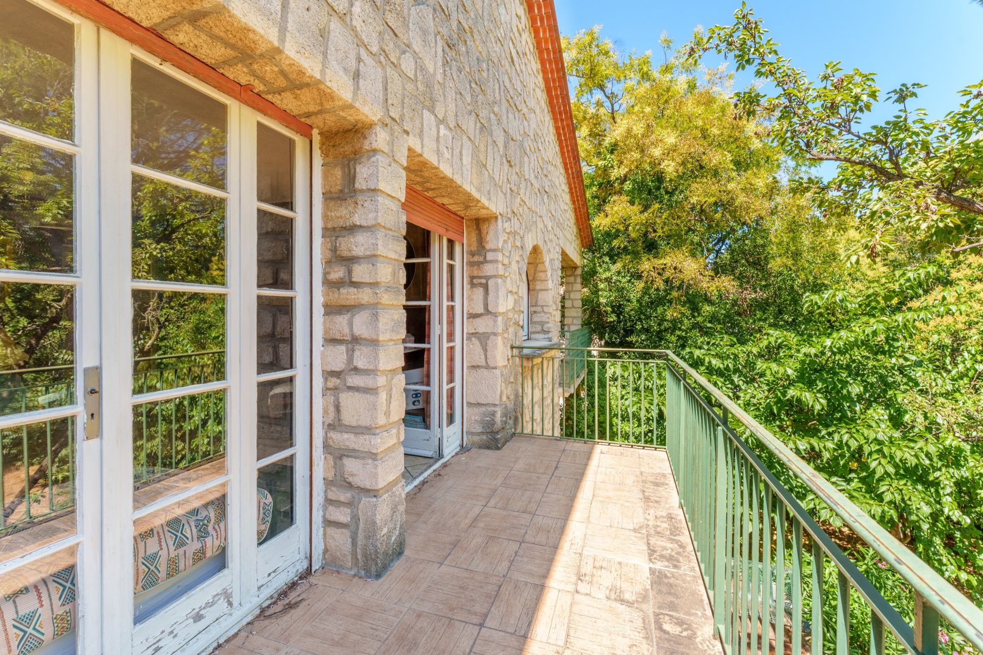 house 10 Rooms for sale on MONTPELLIER (34070)