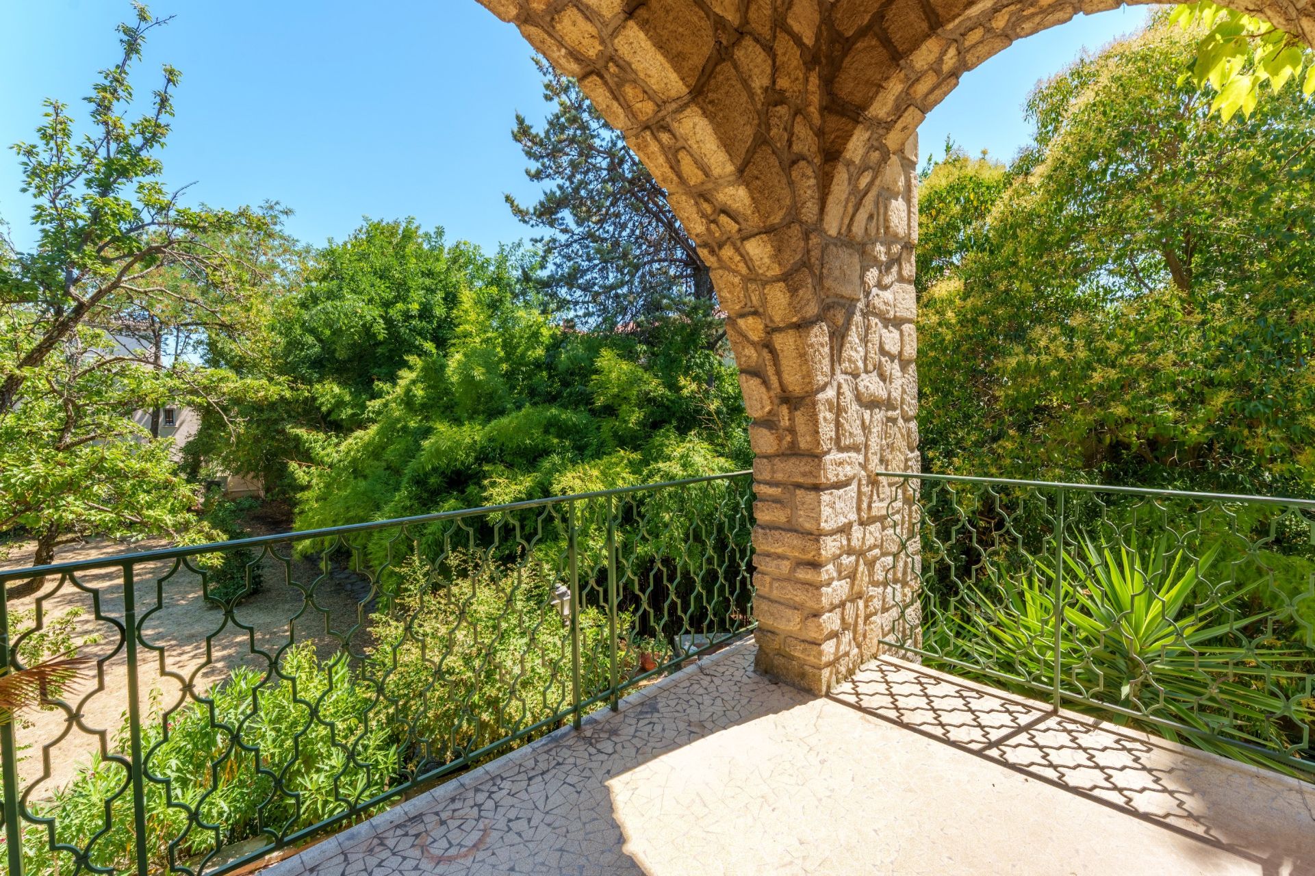 house 10 Rooms for sale on MONTPELLIER (34070)