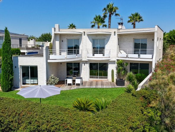 Sale Villa La Grande-Motte 5&nbsp;Rooms 180&nbsp;m²