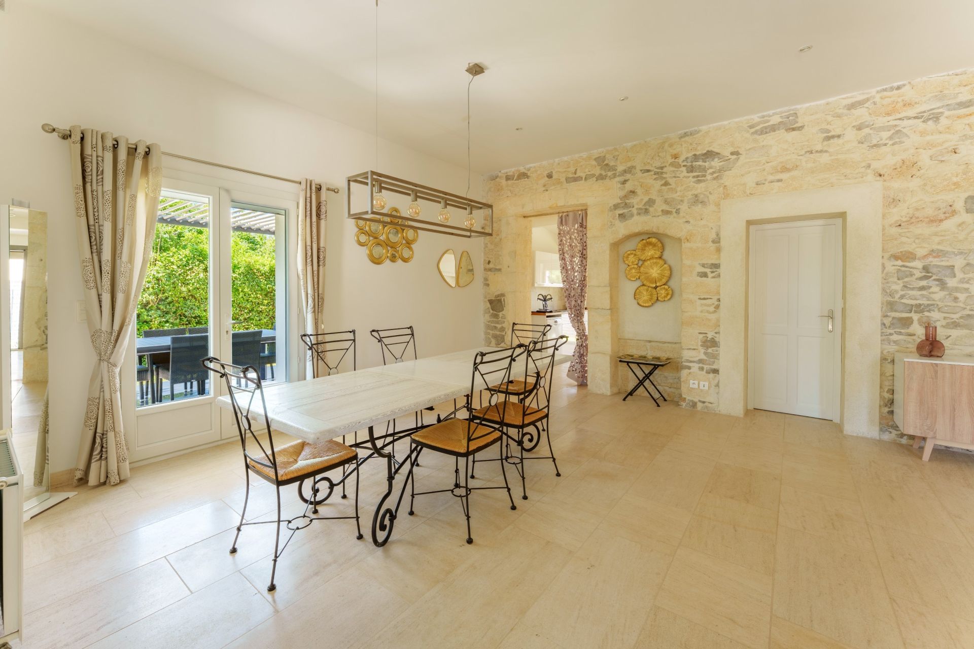 maison 7 Pièces en vente sur CASTRIES (34160)