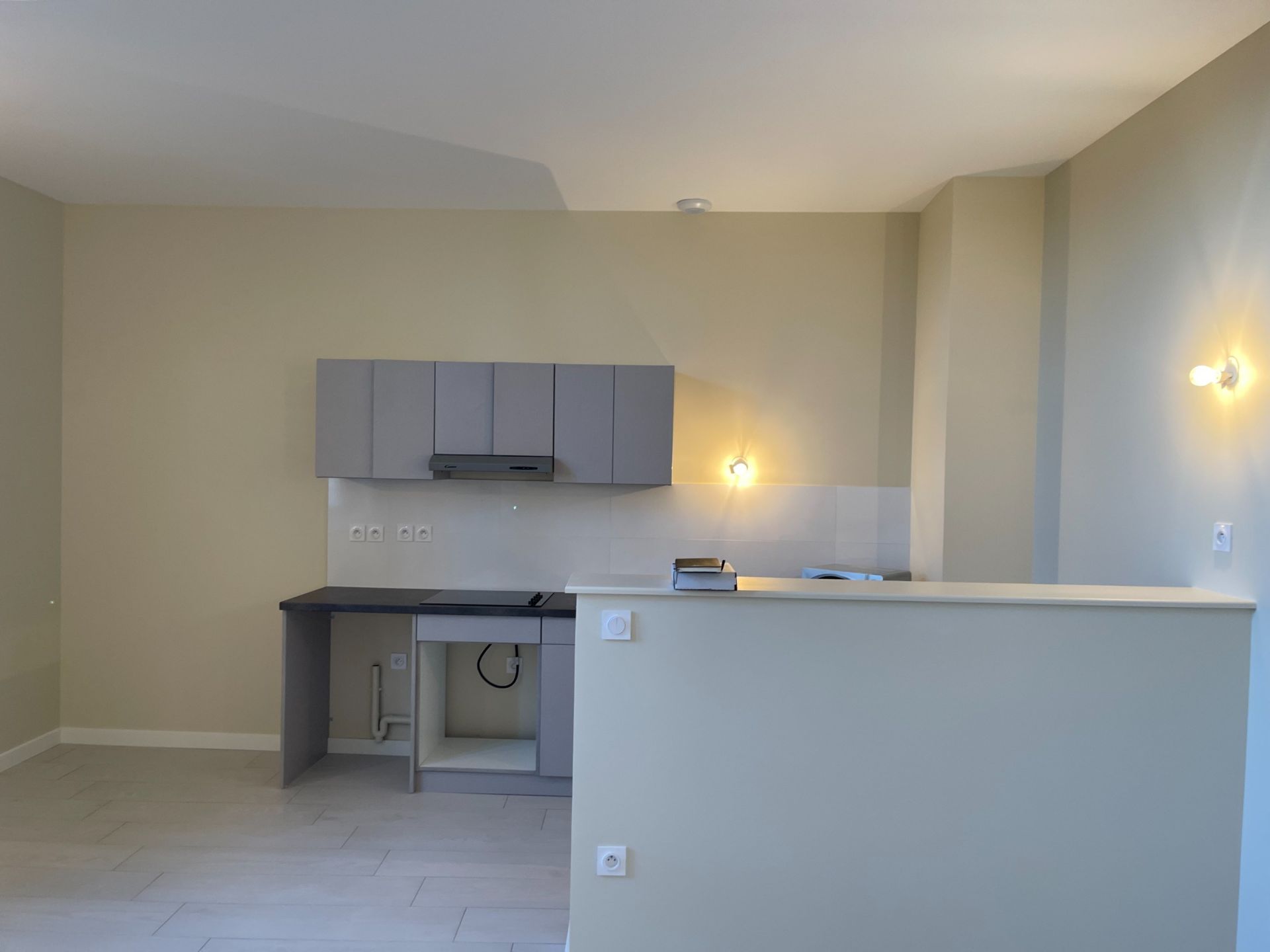 apartment 2 Rooms for sale on VIOLS EN LAVAL (34380)
