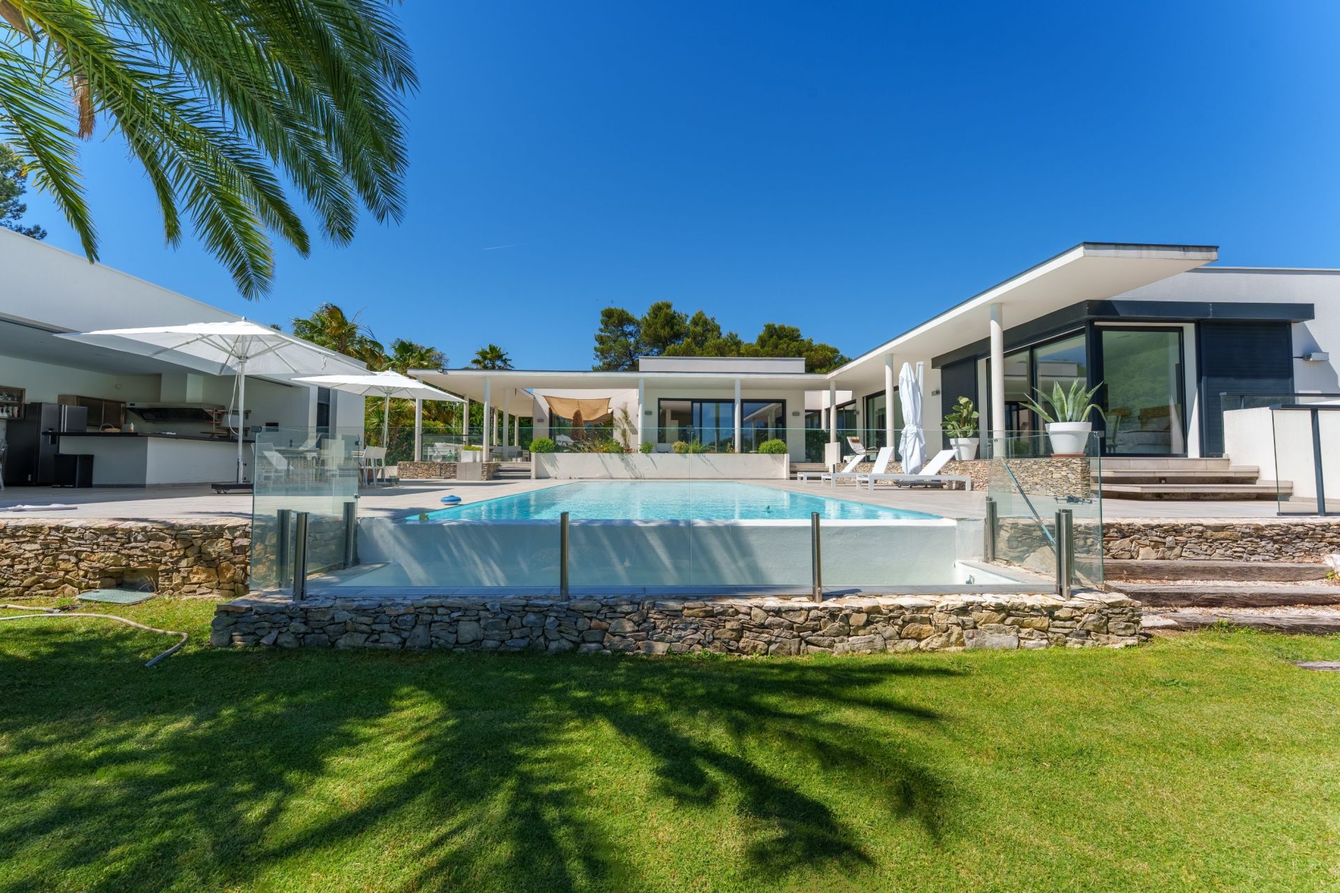 house 8 Rooms for sale on MONTPELLIER (34000)