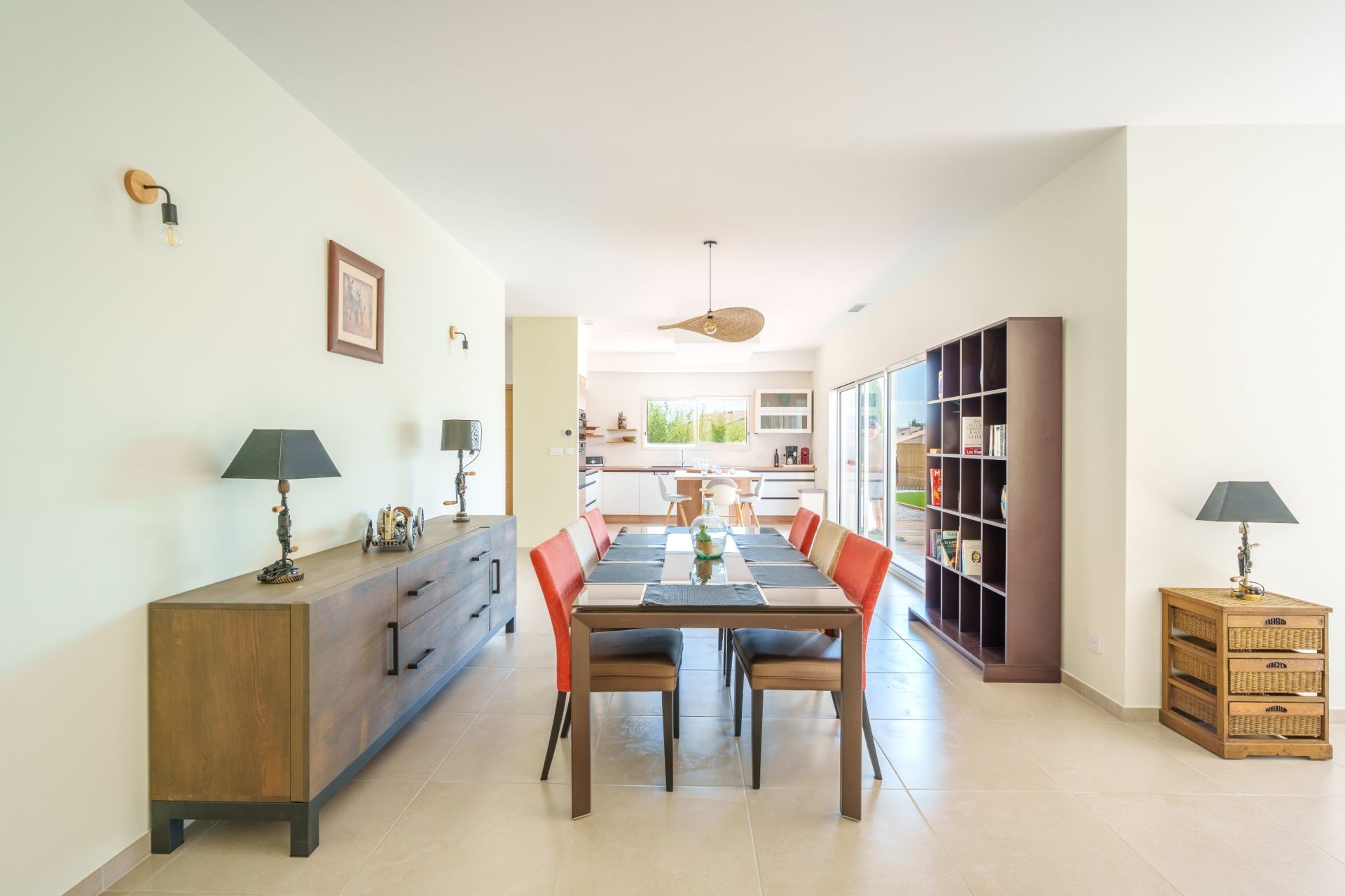 house 6 Rooms for sale on VIC LA GARDIOLE (34110)