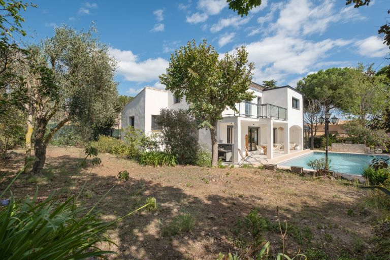 house 6 Rooms for sale on LE CAP D AGDE (34300)