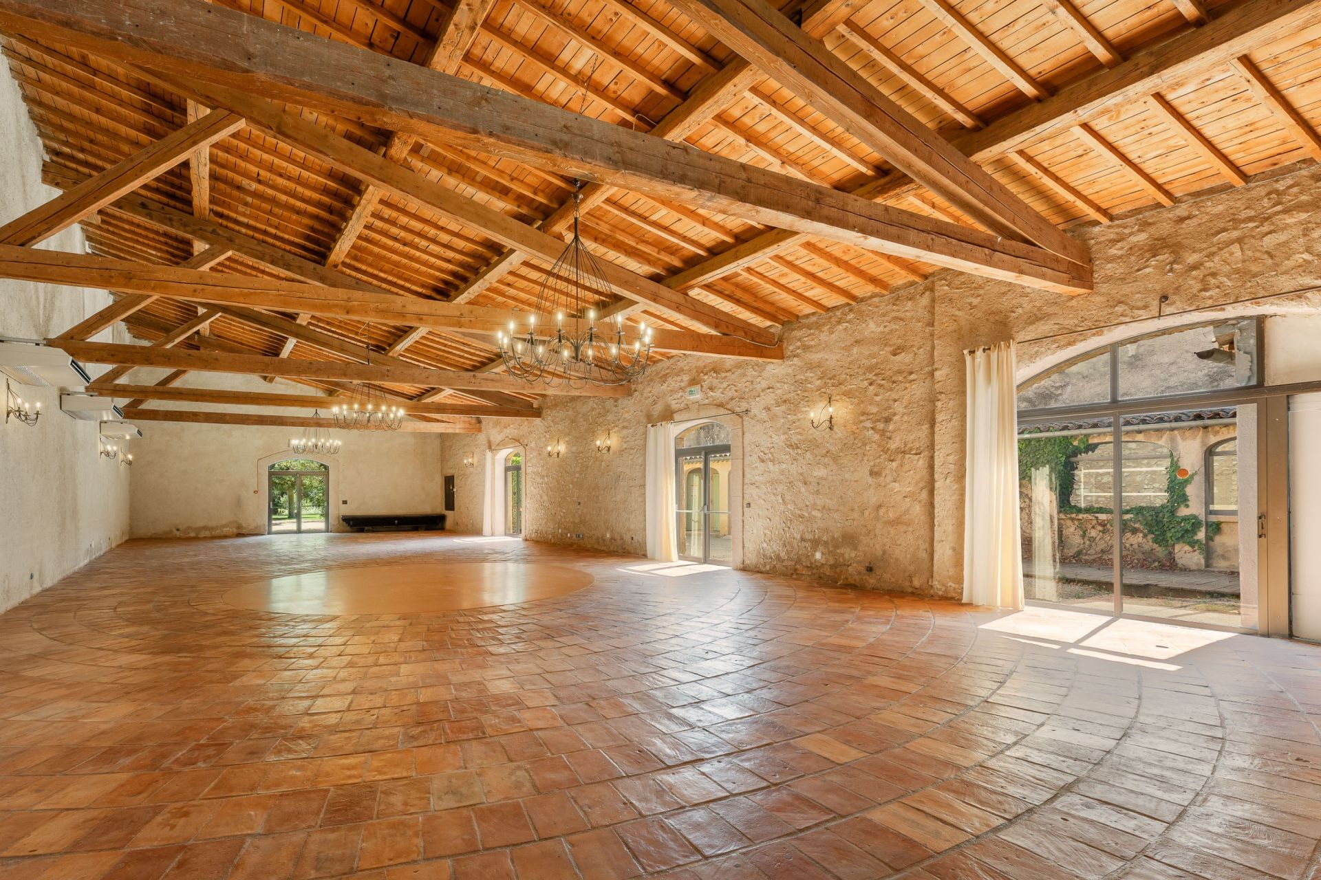 propriété 35 Pièces en vente sur MONTPELLIER (34000)