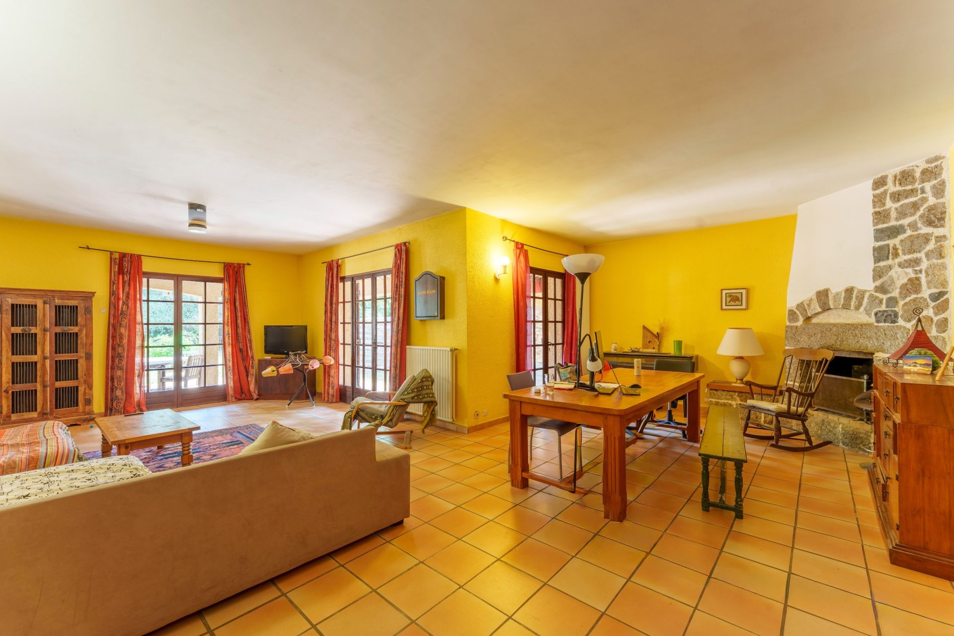 house 7 Rooms for sale on PEROLS (34470)