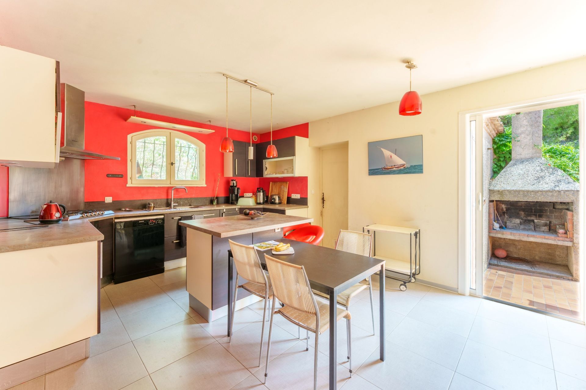 house 7 Rooms for sale on PEROLS (34470)