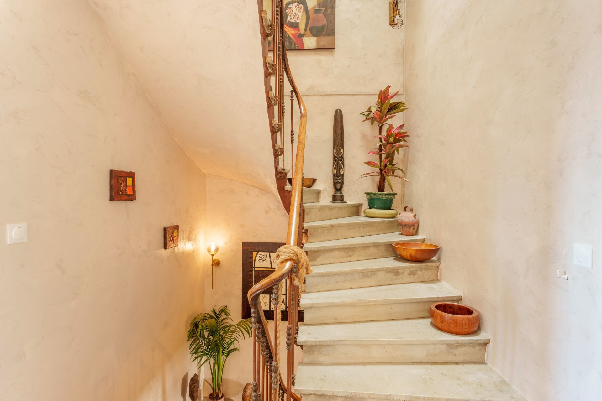 house 8 Rooms for sale on LE POUGET (34230)