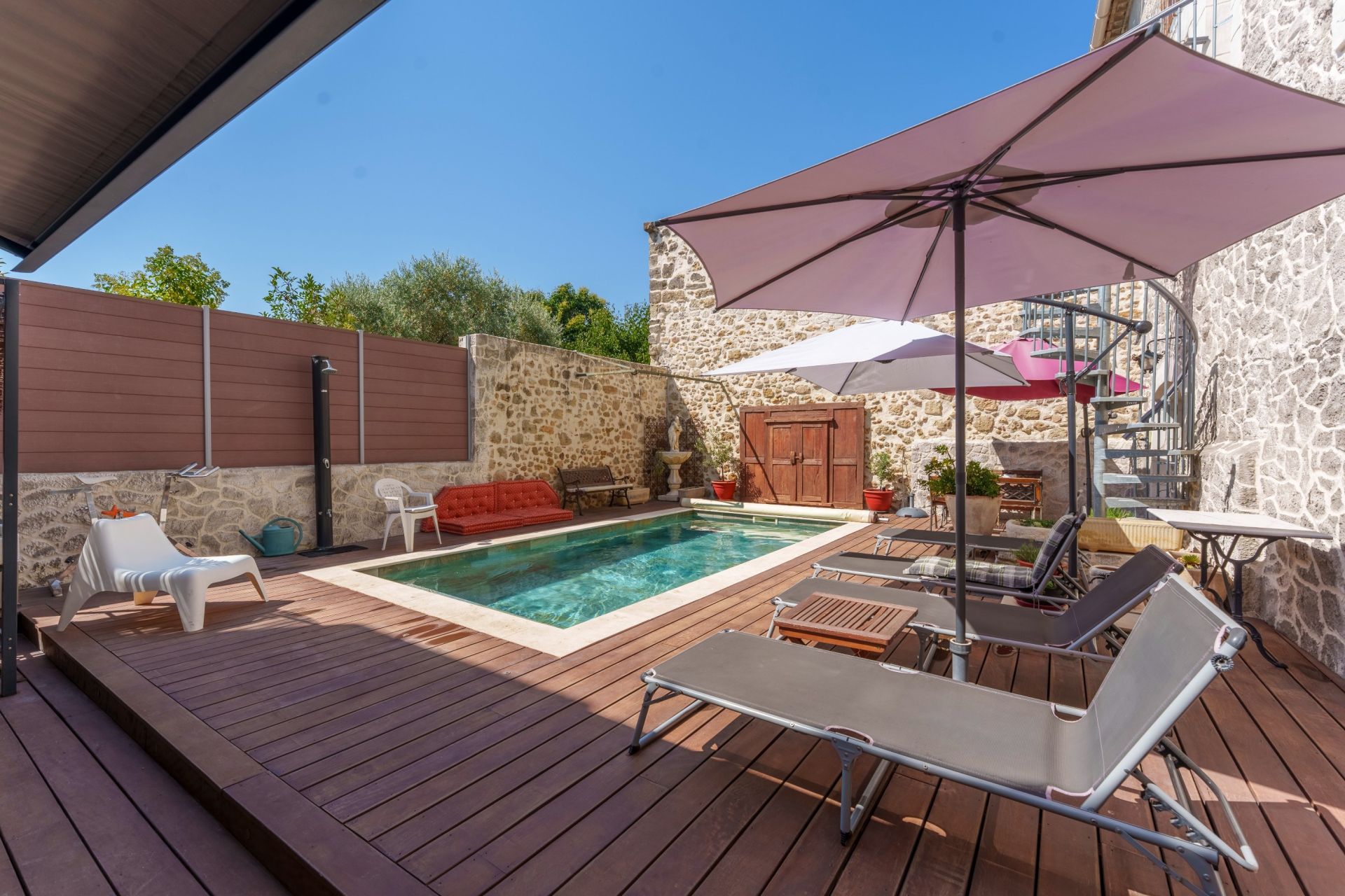 house 8 Rooms for sale on LE POUGET (34230)