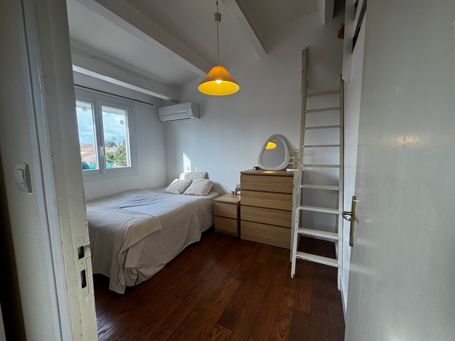 house 4 Rooms for sale on MARSEILLAN (34340)