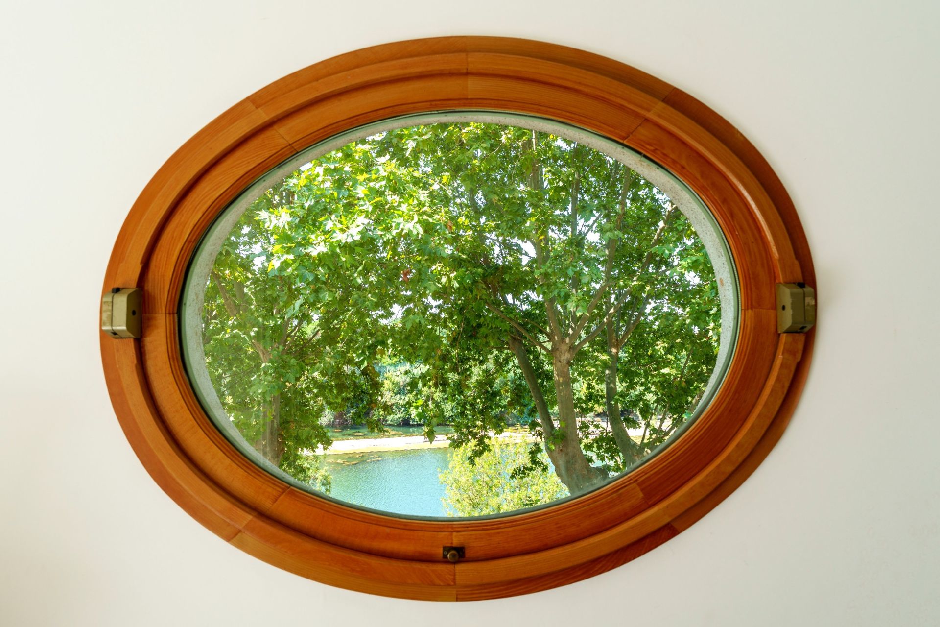 house 12 Rooms for sale on BEZIERS (34500)