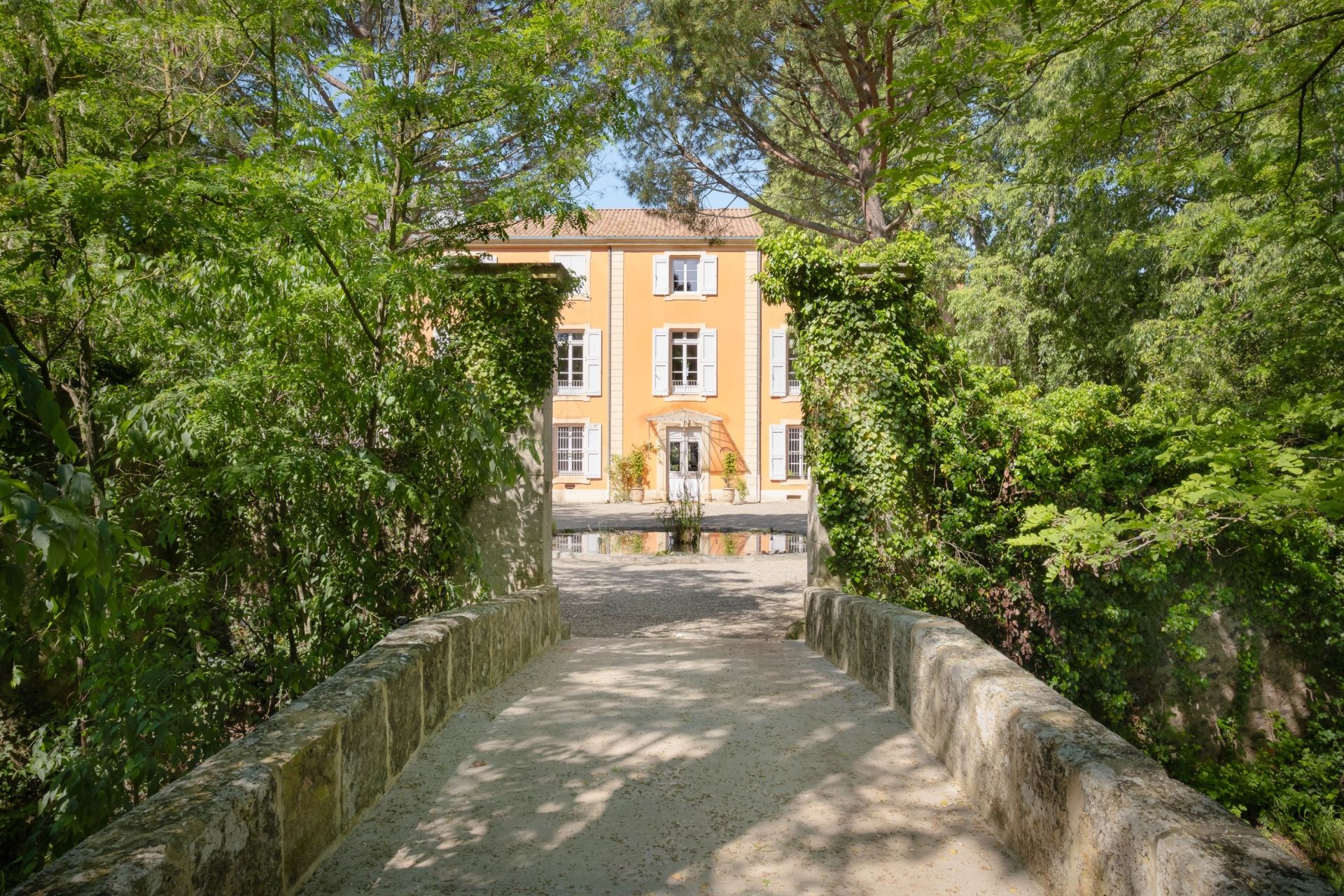 château 20 Pièces en vente sur PEZENAS (34120)