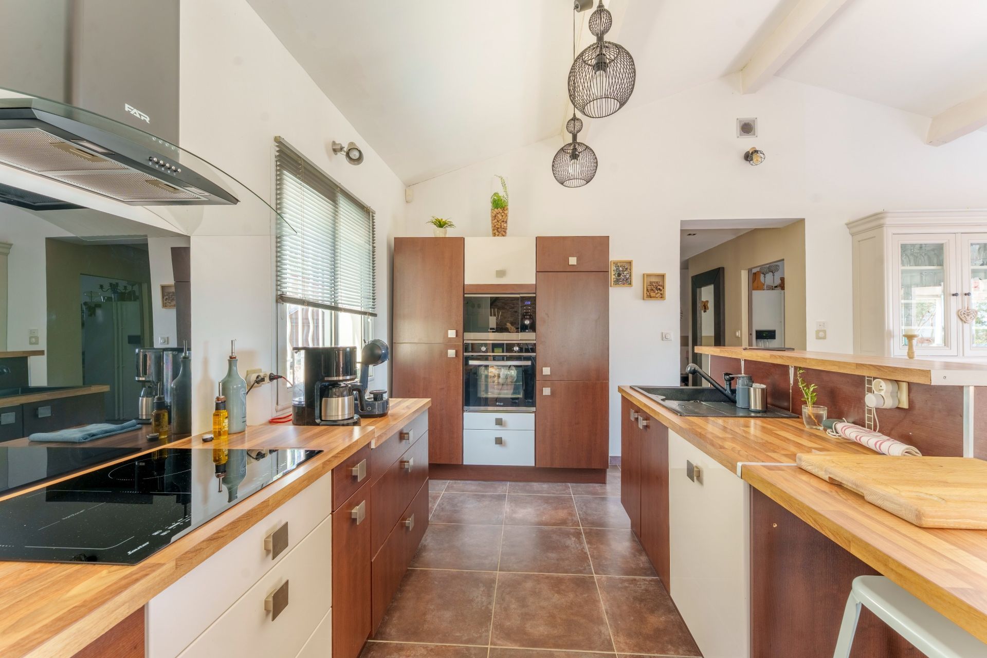 house 5 Rooms for sale on ESPONDEILHAN (34290)