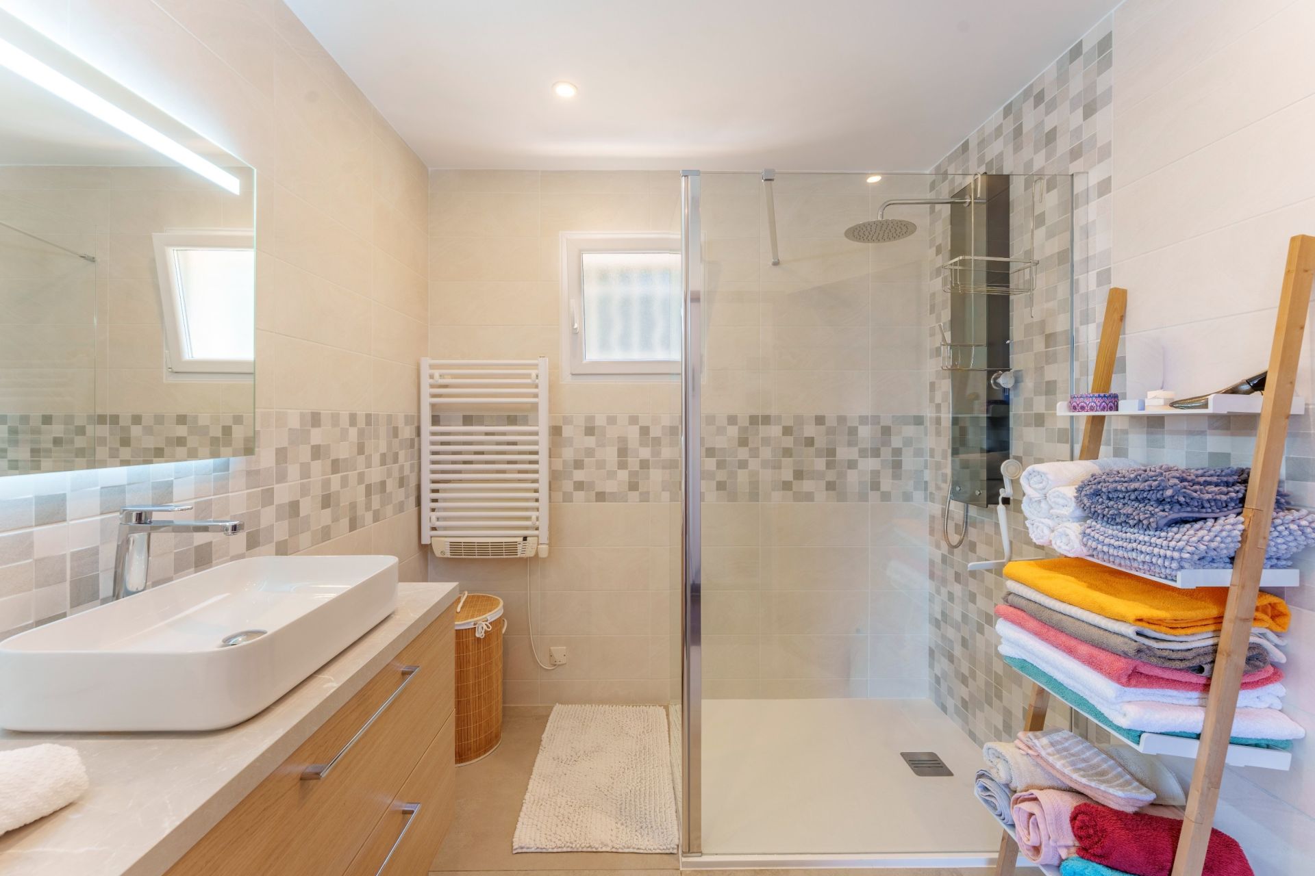 house 5 Rooms for sale on ESPONDEILHAN (34290)