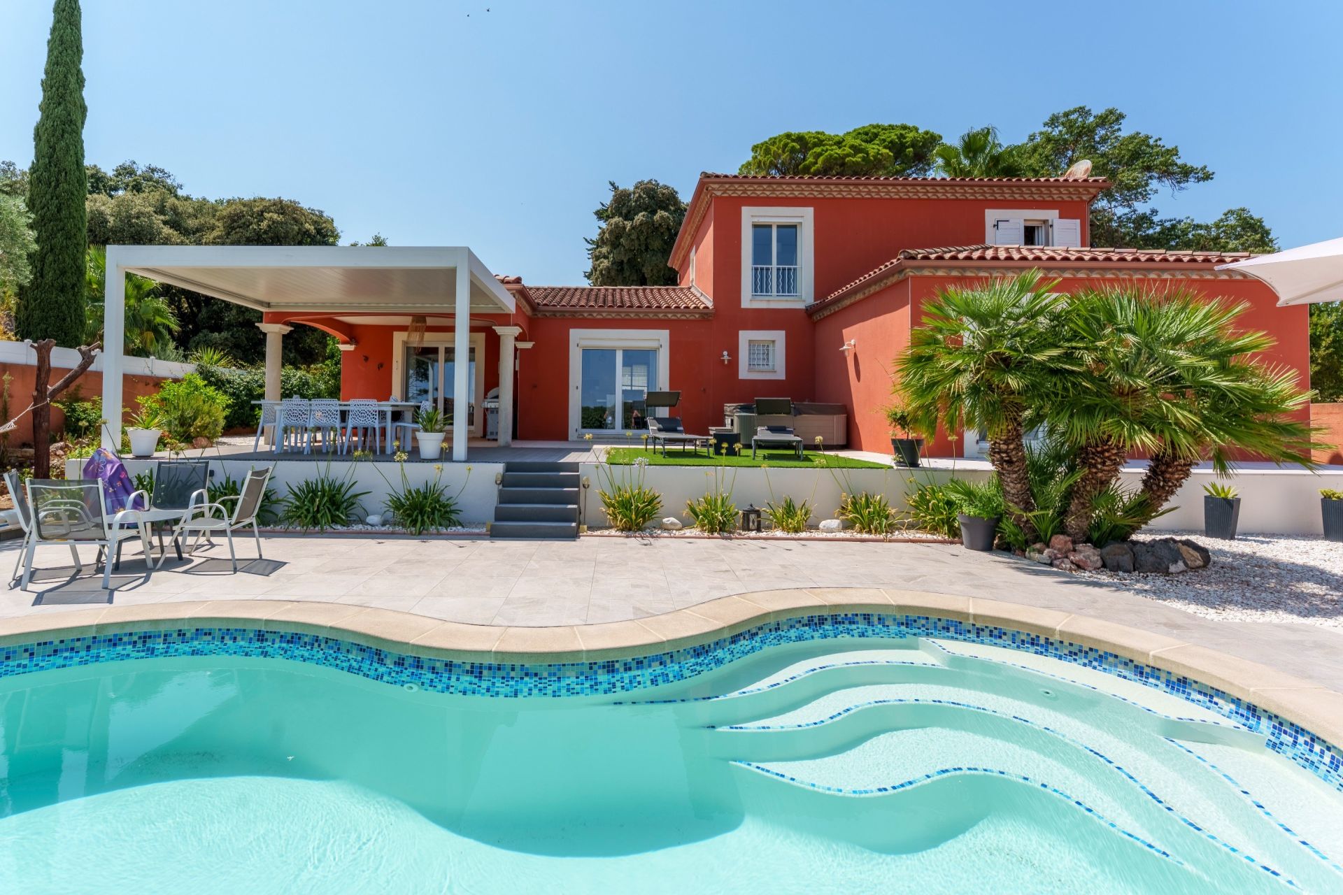 house 5 Rooms for sale on ESPONDEILHAN (34290)