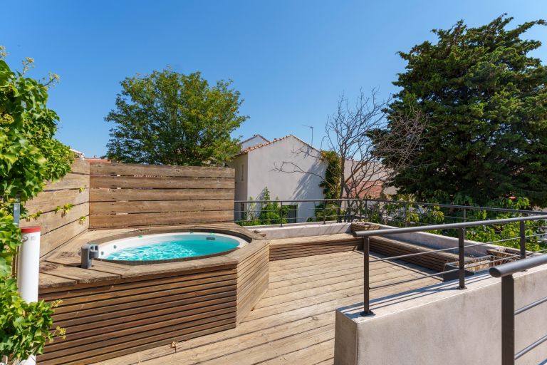 house 6 Rooms for sale on PALAVAS LES FLOTS (34250)