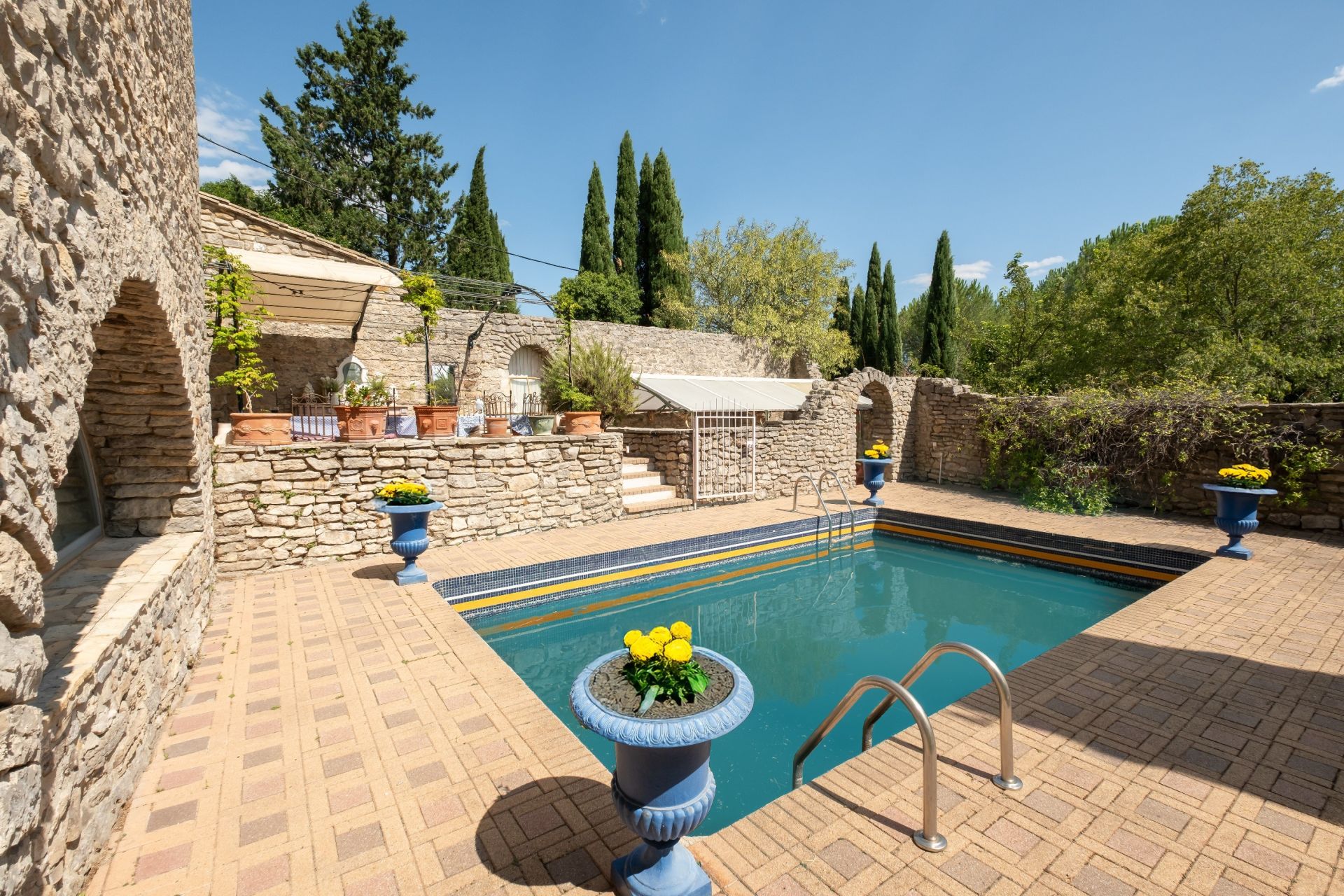 mas 17 Rooms for sale on ST BAUZILLE DE MONTMEL (34160)