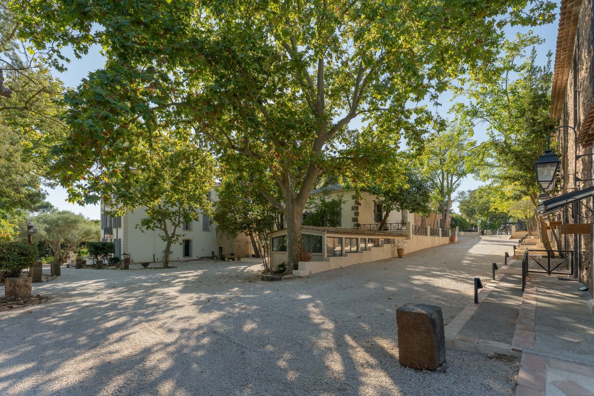 propriété 56 Pièces en vente sur LE GRAU D AGDE (34300)