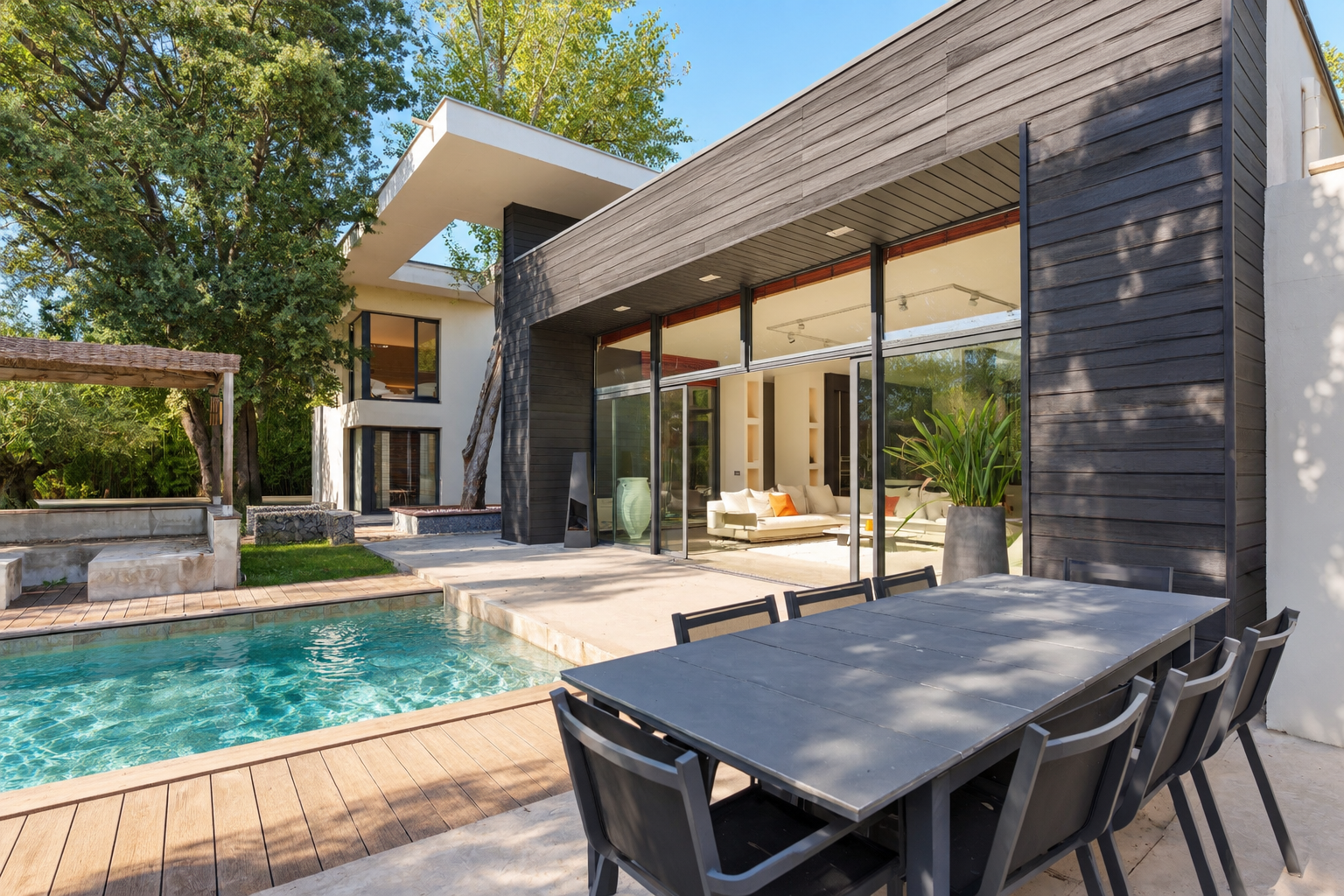 house 8 Rooms for sale on MONTPELLIER (34070)