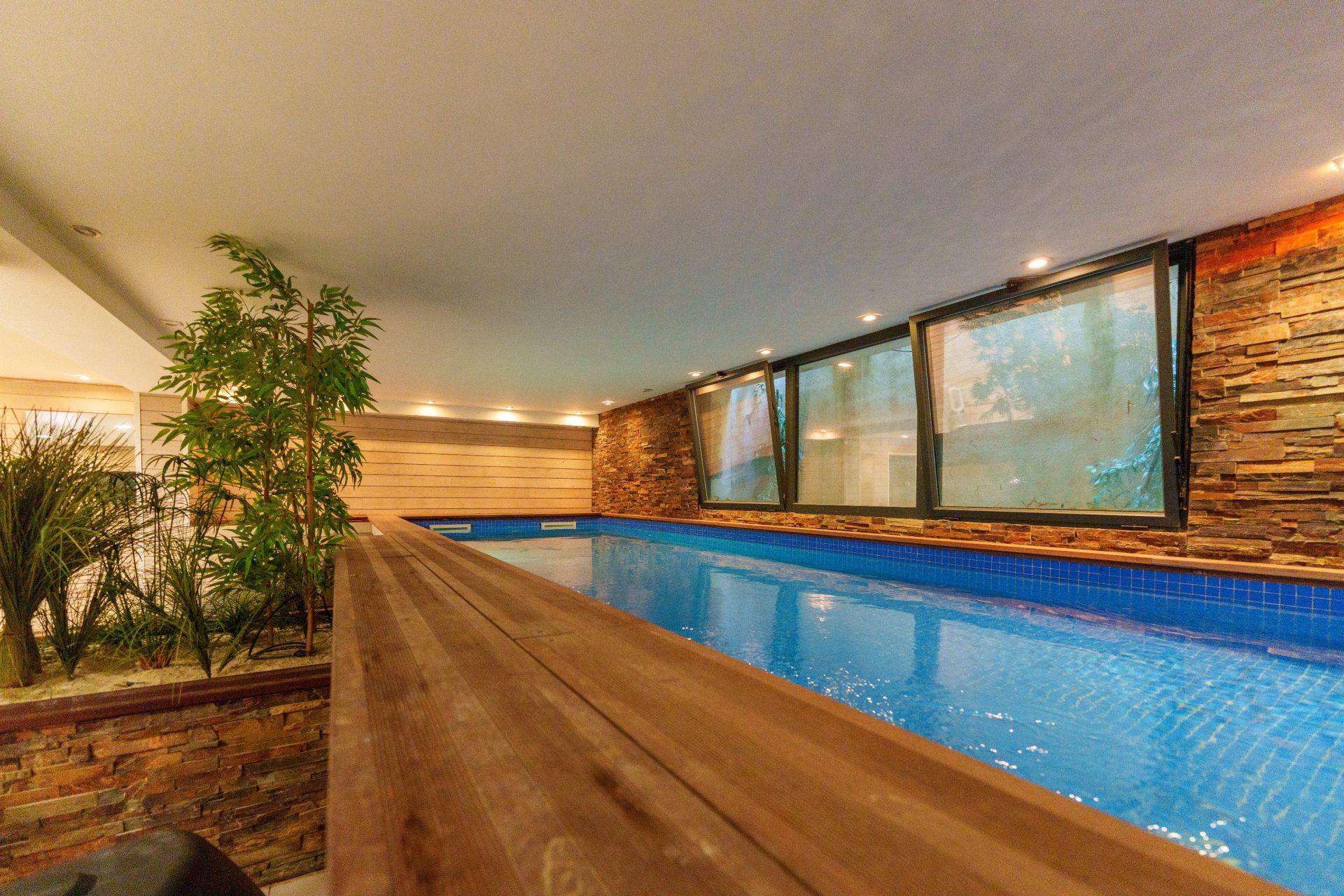 house 8 Rooms for sale on MONTPELLIER (34070)