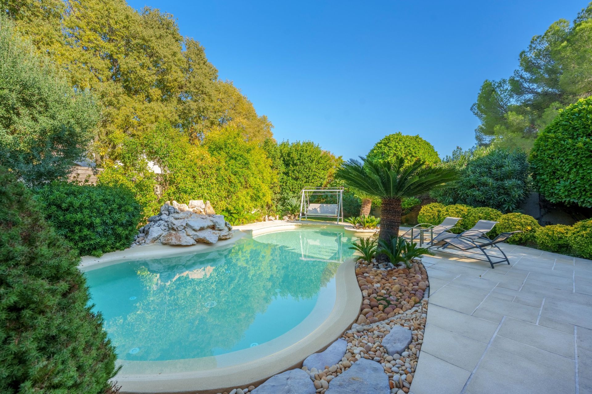 house 6 Rooms for sale on LE CRES (34920)