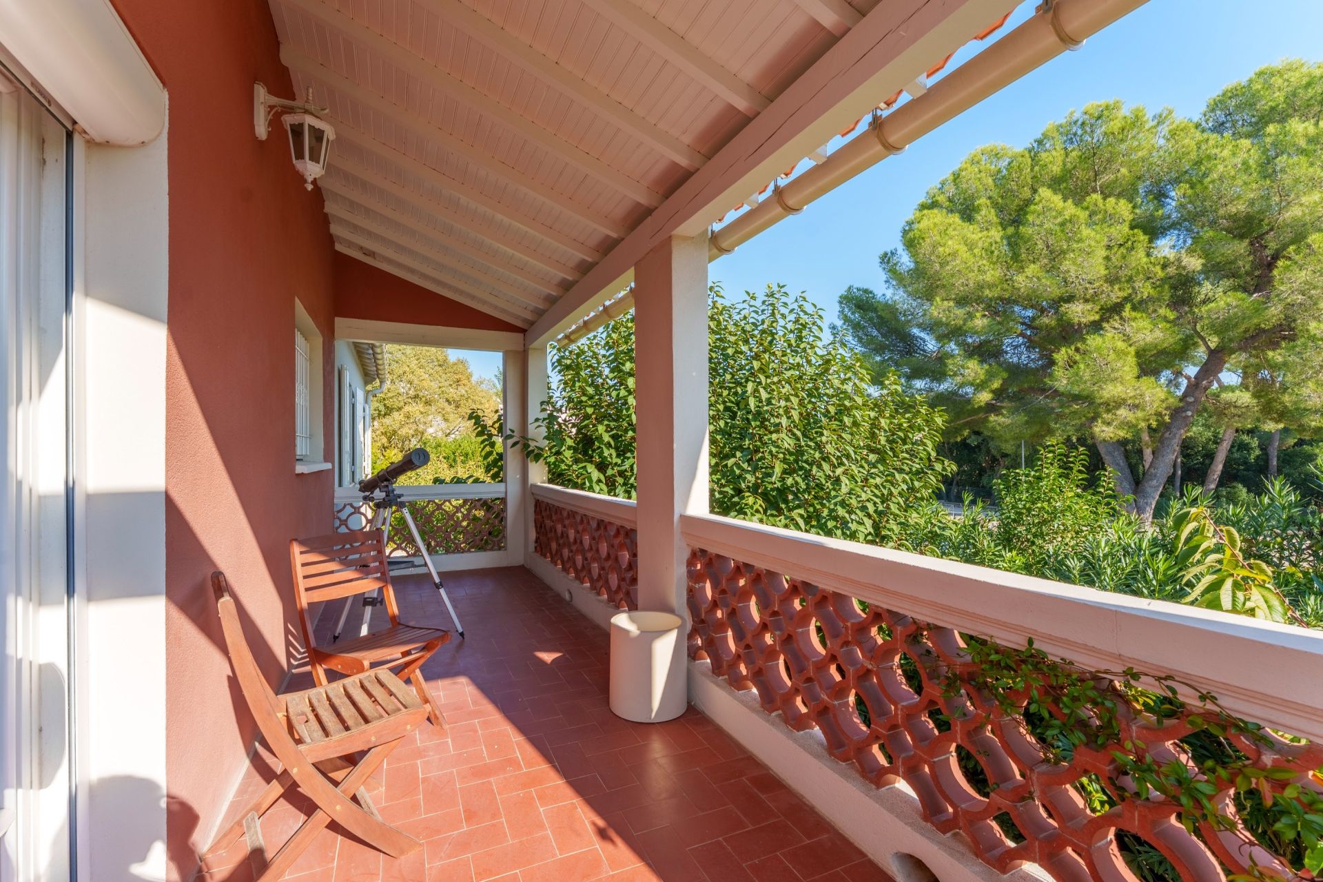 house 6 Rooms for sale on LE CRES (34920)