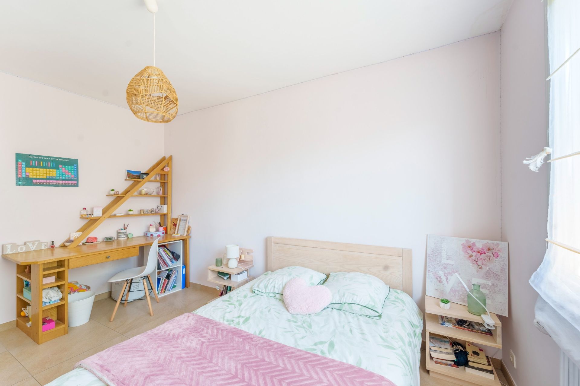 house 6 Rooms for sale on LE CRES (34920)